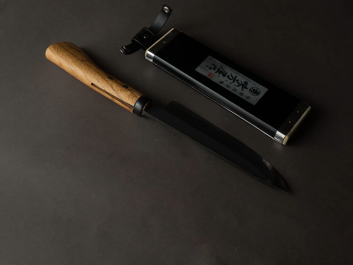 Ajikataya - Kengata Single Bevel Hatchet - White #2 - Kurouchi - 180mm - Oak Handle - Image 2