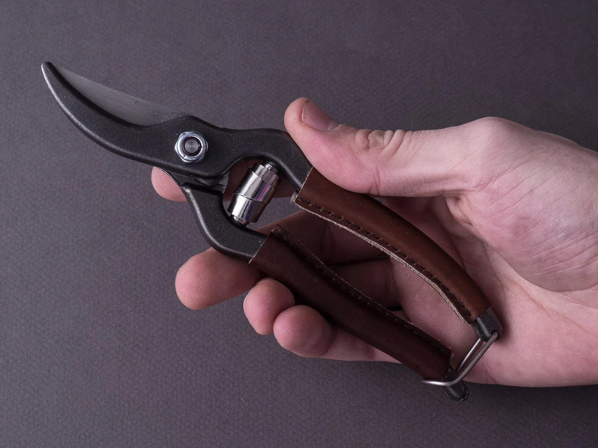 Arno - Secateur (Shears) - Leather Handle - 16cm - Image 6