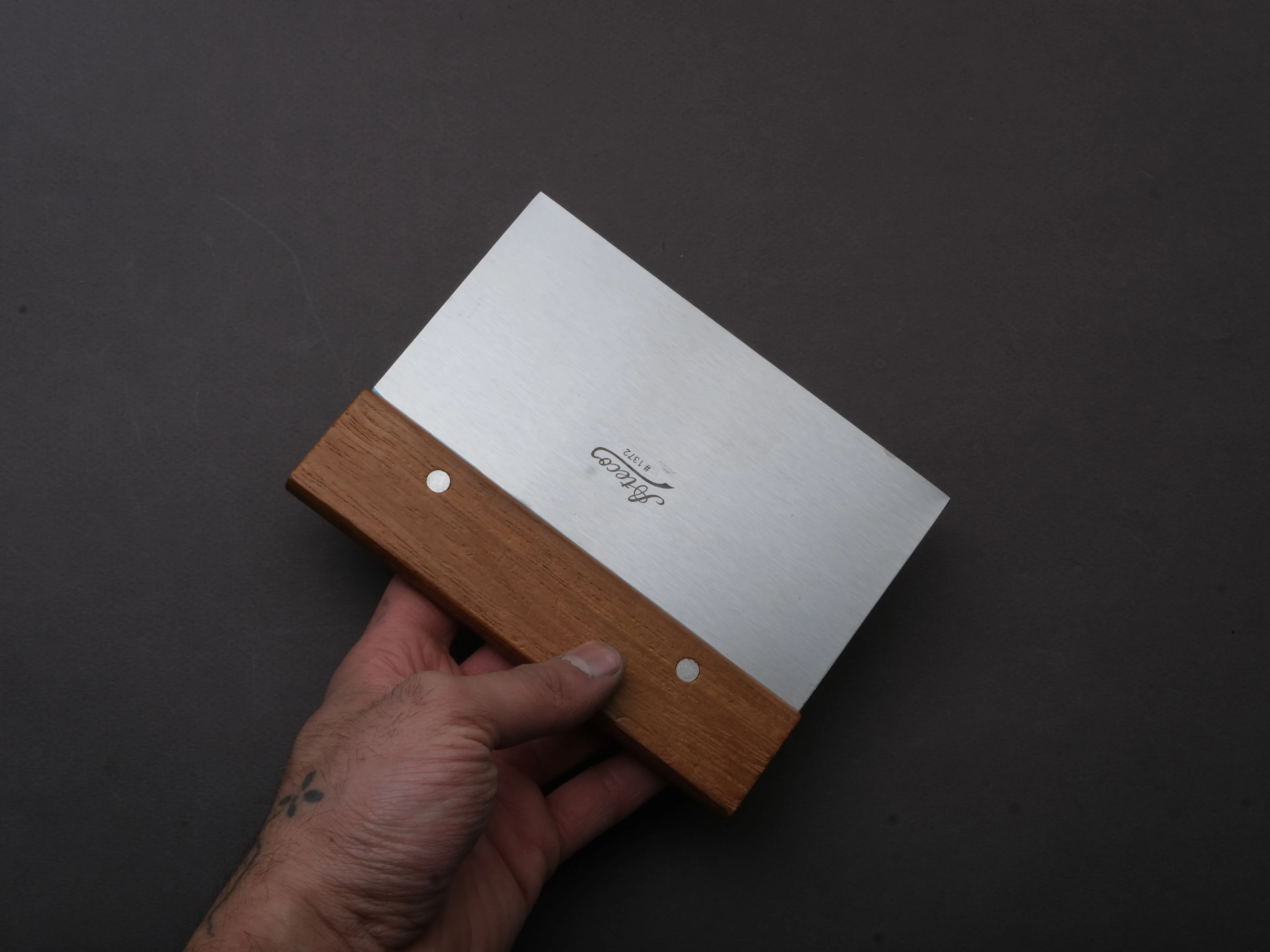 Ateco - Bench Scraper - Wood Handle - Image 2