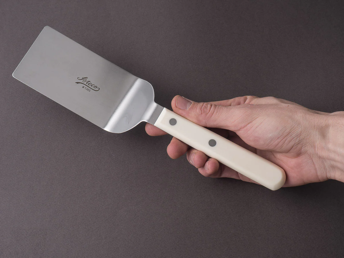 Ateco - Pastry Spatula - 6" Offset - Squared Tip - White Handle - Image 3