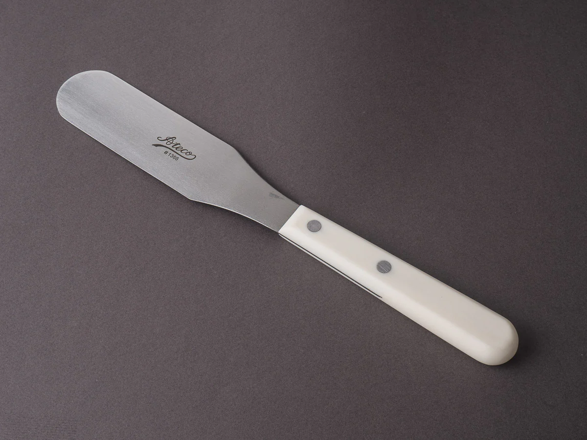 Ateco - Pastry Spatula - Straight 6" - Rounded Tip - White Handle