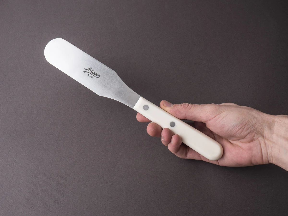 Ateco - Pastry Spatula - Straight 6" - Rounded Tip - White Handle - Image 4