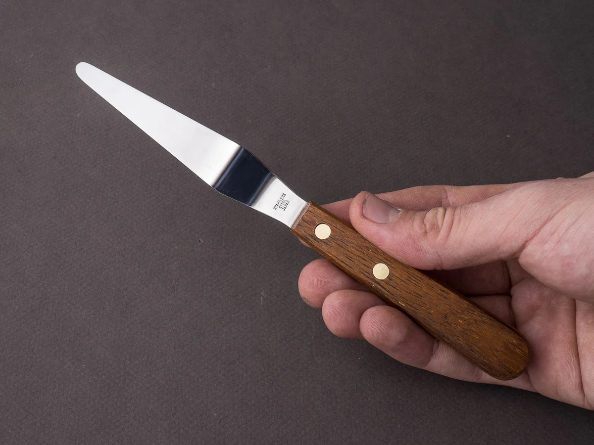 Ateco - Pastry Spatula - Tapered 5" - Rounded Tip - Wood Handle - Image 4