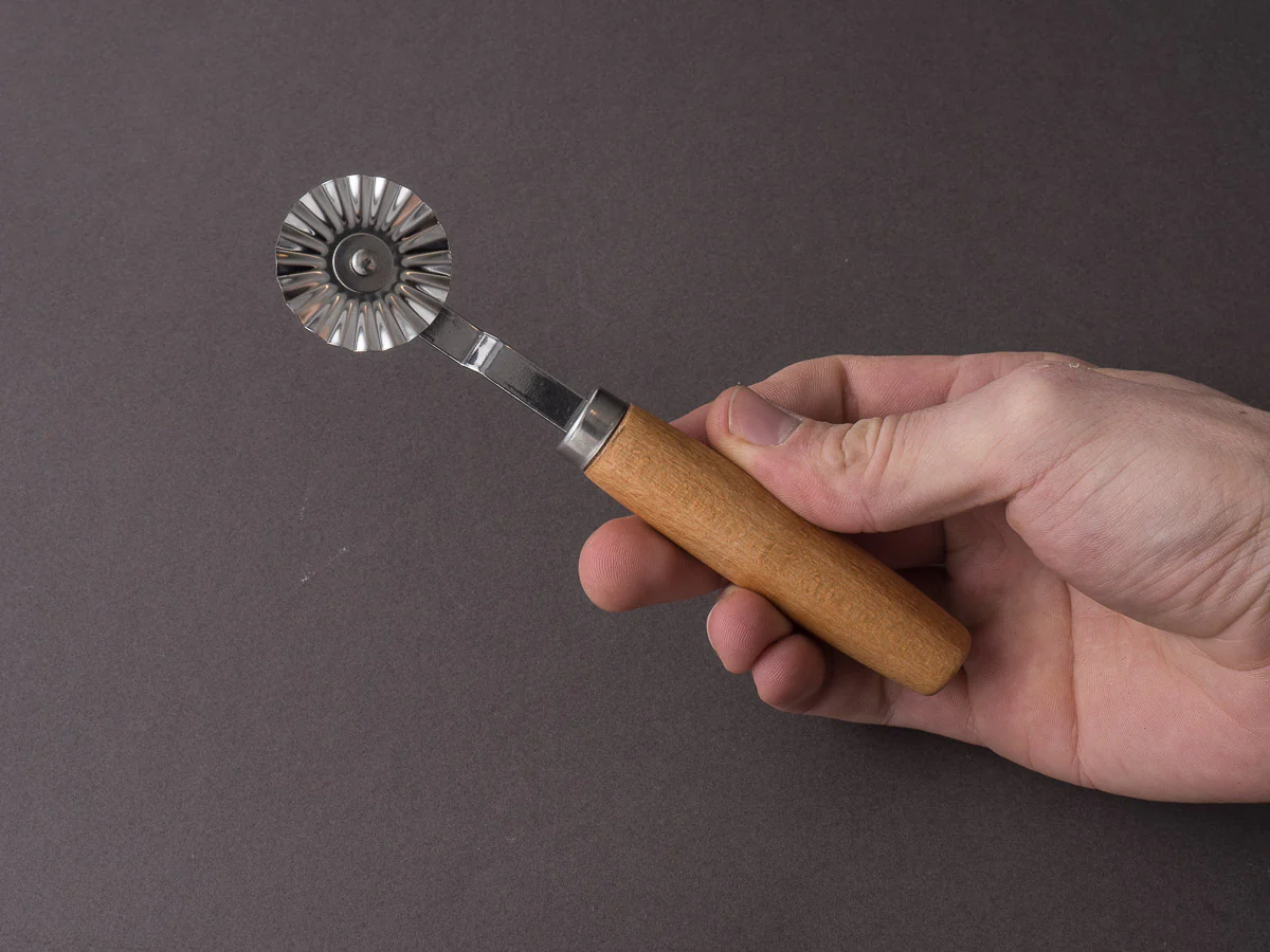Ateco - Pastry Wheel - Fluted Blade