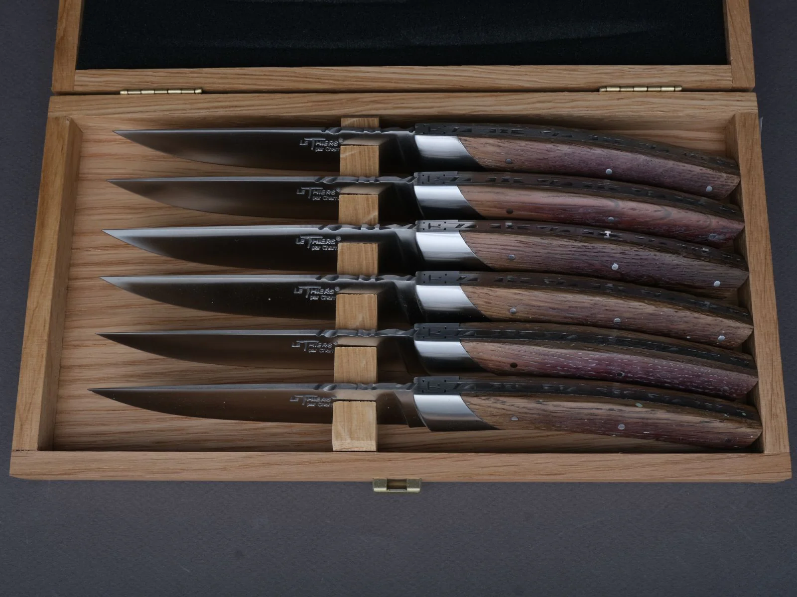 Chambriard - Steak Knives - Le Thiers - Wine Barrel Oak Wood Handle - Set of 6 - Image 5