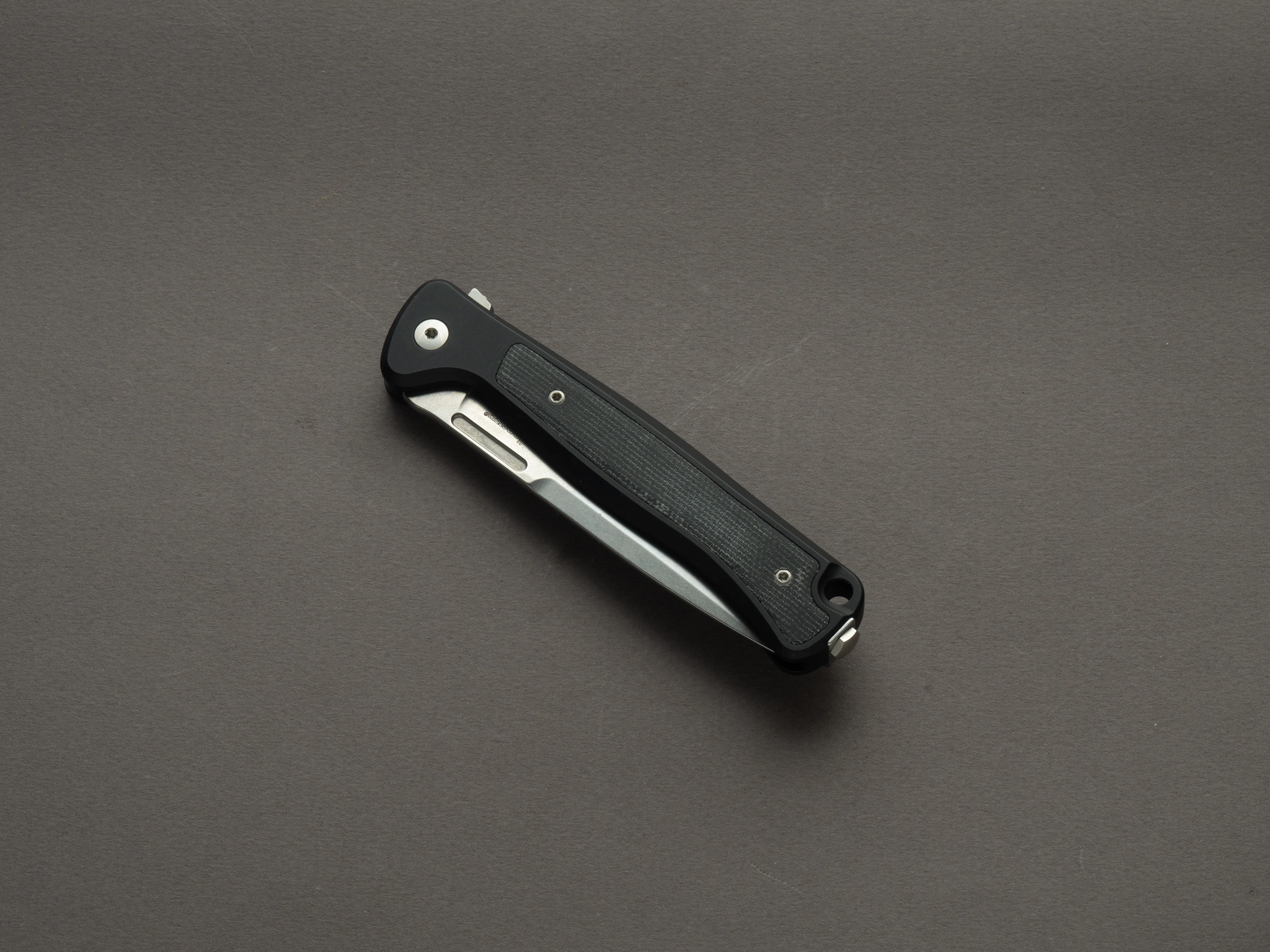 lionSTEEL - SOLID Folding Knife - Frame Lock - Skinny - MagnaCut - 85mm - Black Aluminum Handle - Image 3
