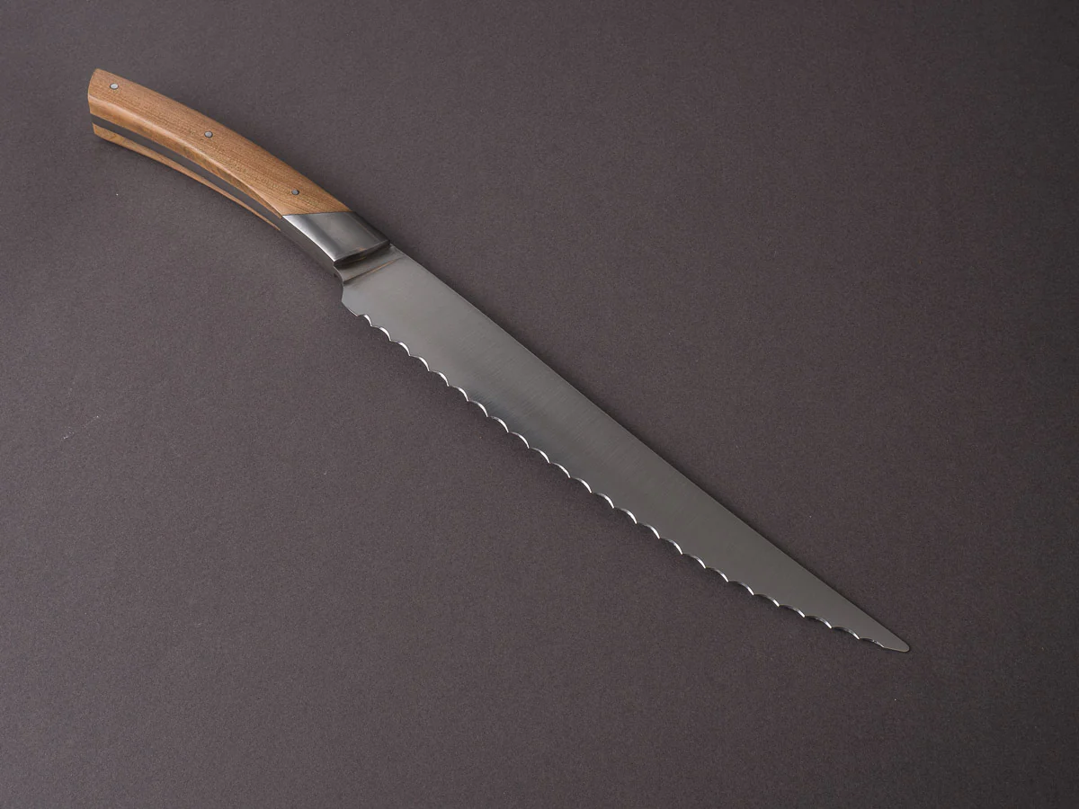 Coutellerie Chambriard - Le Thiers - Grand Gourmet - 8" Bread Knife - Juniper Handle - Image 4