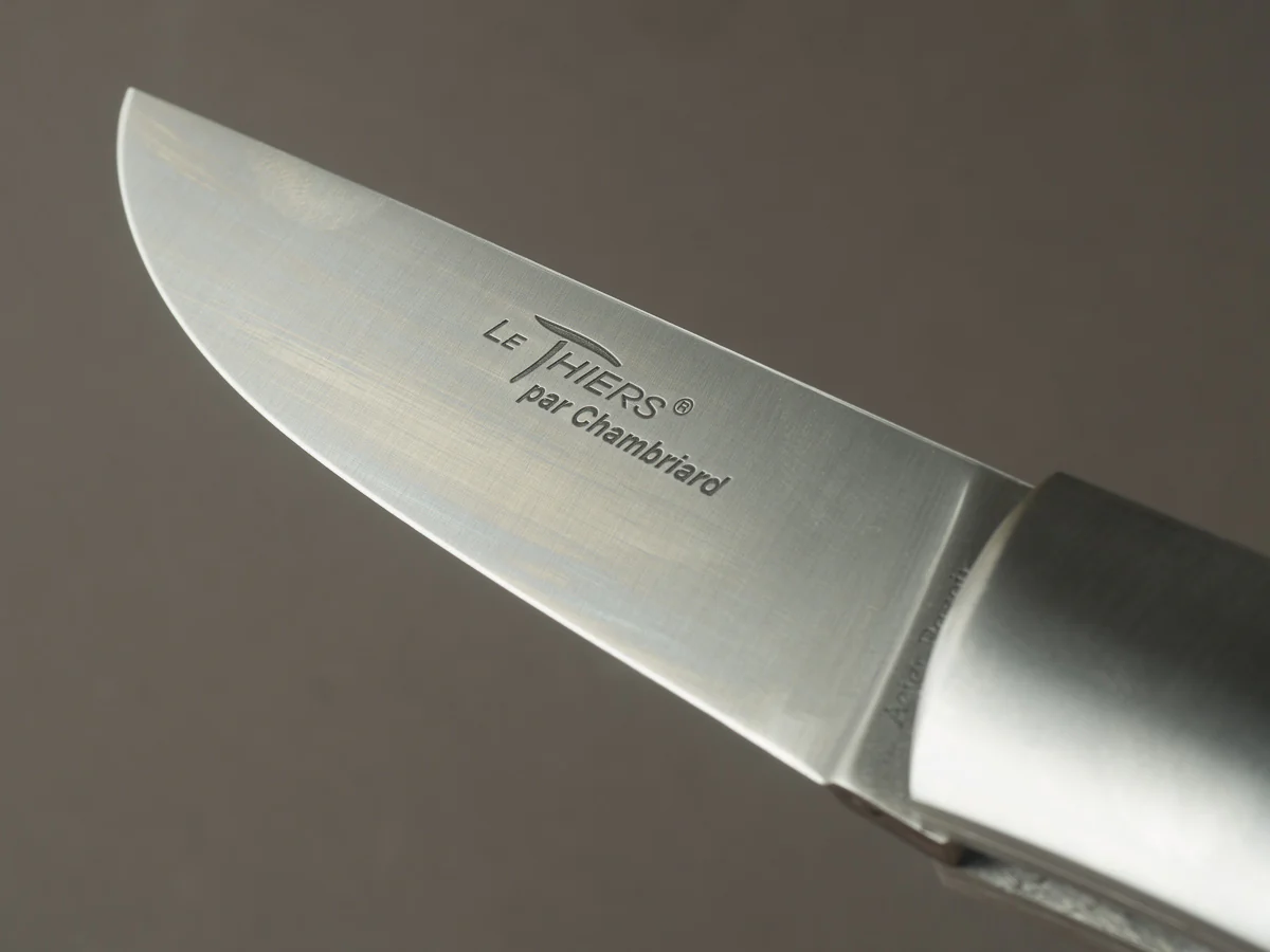 Coutellerie Chambriard - Le Thiers "Trappeur" - Folding Knife - Blonde Horn Handle - Button Lock - Image 4