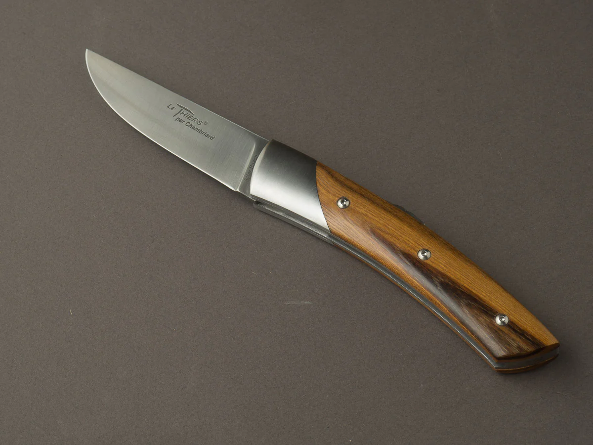 Coutellerie Chambriard - Le Thiers "Trappeur" - Folding Knife - Pistachio Handle - Button Lock - Image 3