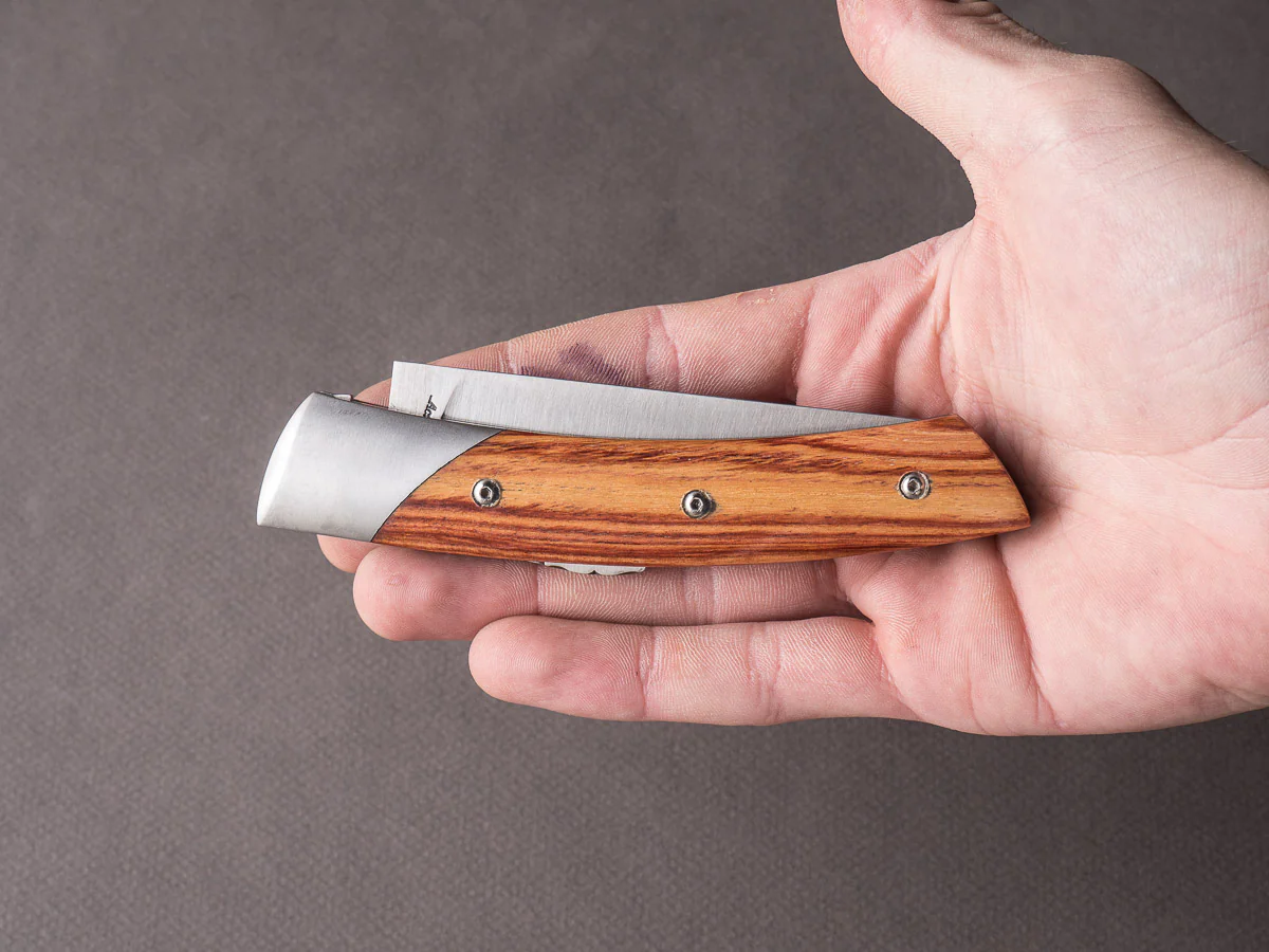 Coutellerie Chambriard - Le Thiers "Trappeur" - Folding Knife -Tulip Wood Handle - Button Lock - Image 2