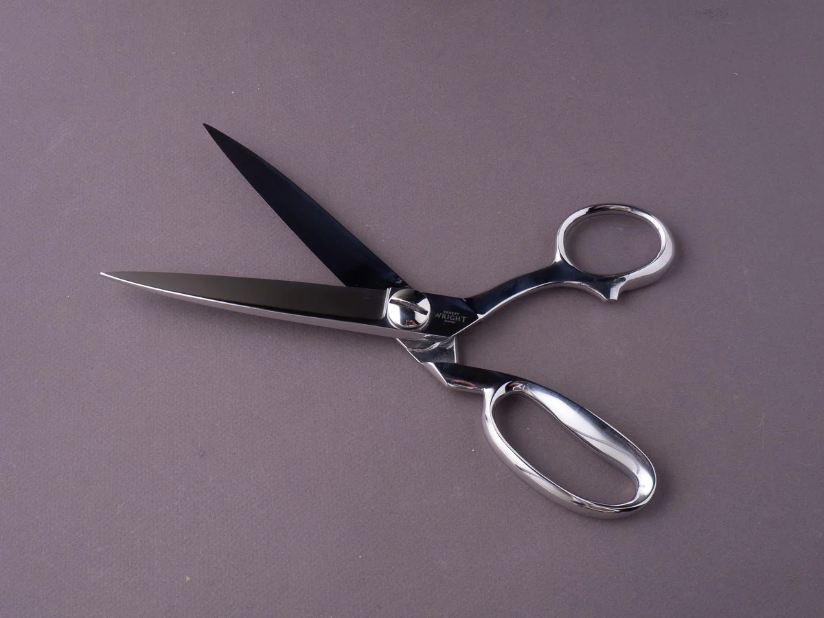 Ernest Wright - 10" Side Bent Tailor Shears - Carbon Steel - Image 2