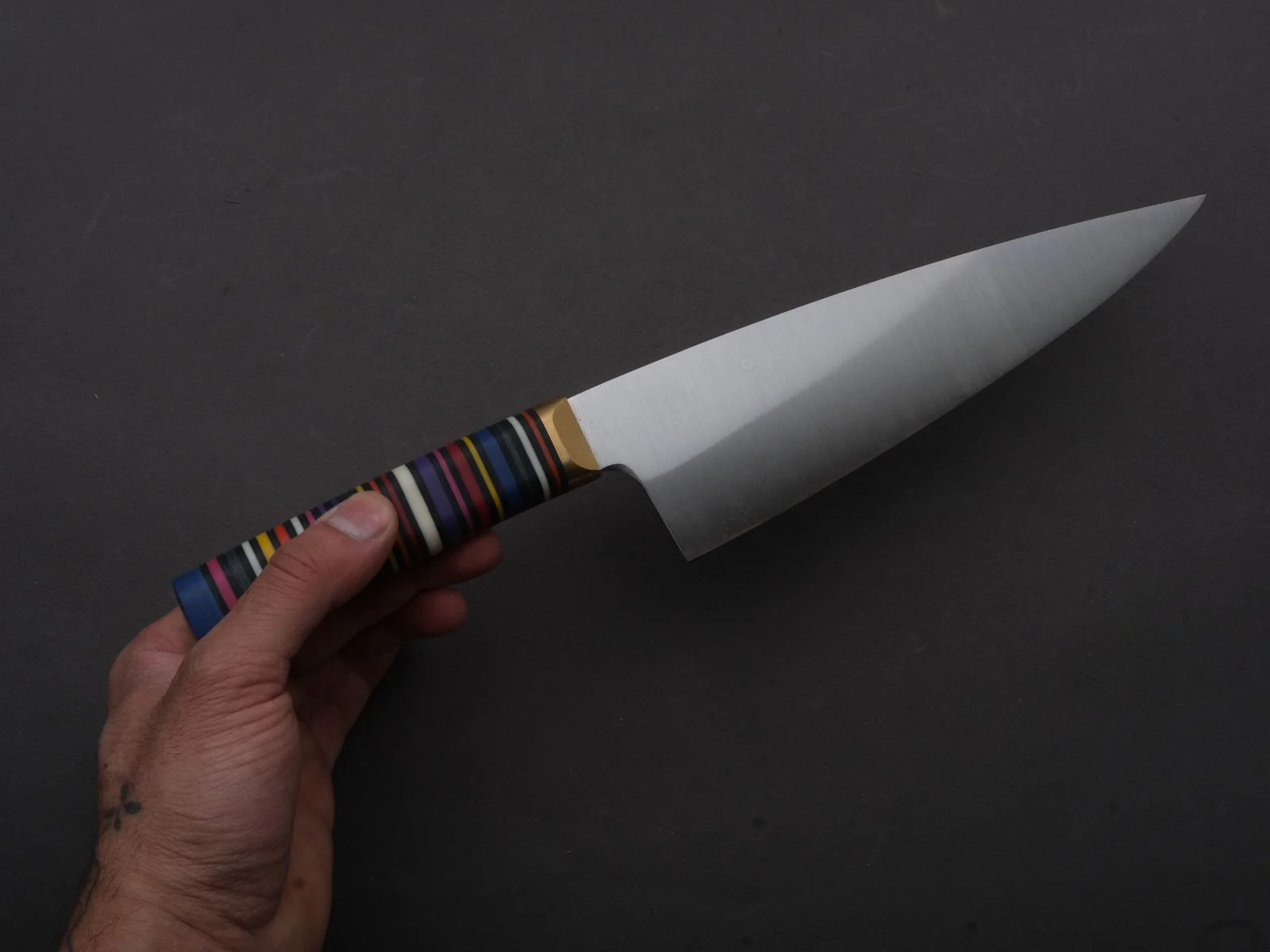 Florentine Kitchen Knives - Stainless - Chef - 205mm - Stacked Multicolor Composite and Black Leather Handle - Image 6