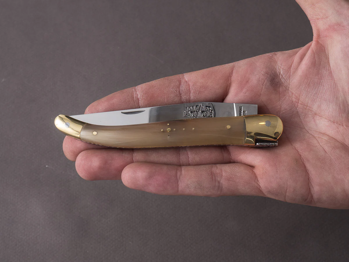 Forge De Laguiole - 12cm Folding Knife - Spring System - Blonde Horn Handle and Brass Bolsters - Image 6