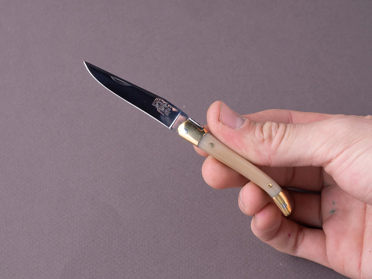 Forge de Laguiole - 70mm Folding Knife - Spring Lock - Blonde Horn & Brass Handle - Image 3