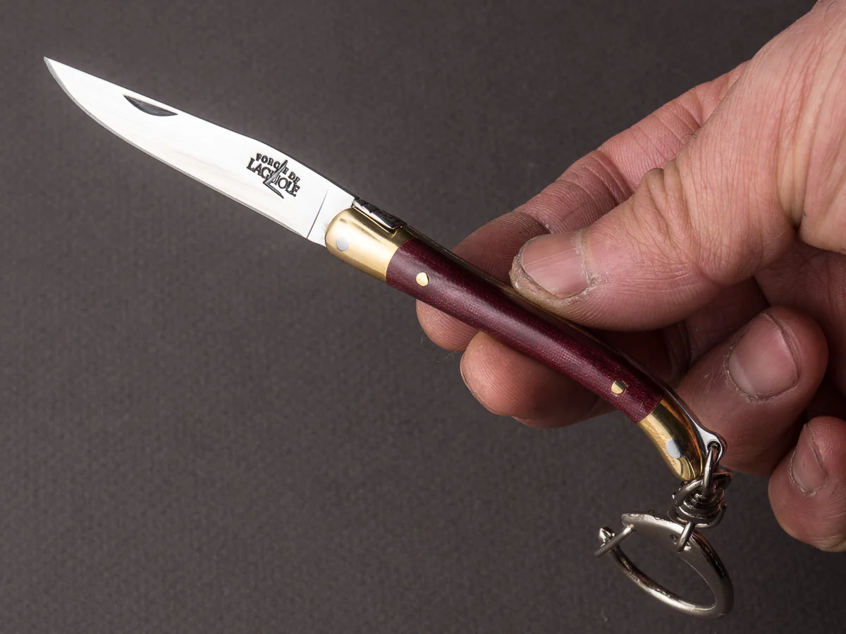 Forge de Laguiole - 70mm Folding Knife - Spring Lock - Burgundy Micarta & Brass Handle - Keychain Ring - Image 4