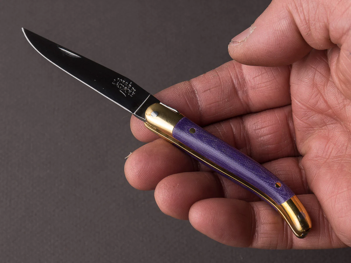 Forge de Laguiole - 70mm Folding Knife - Spring Lock - Purple Micarta & Brass Handle - Image 4