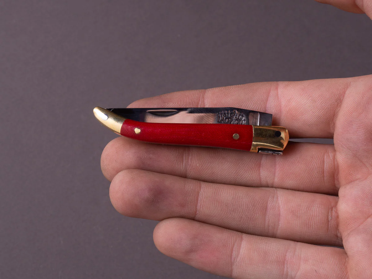 Forge de Laguiole - 70mm Folding Knife - Spring Lock - Red Micarta & Brass Handle - Image 6