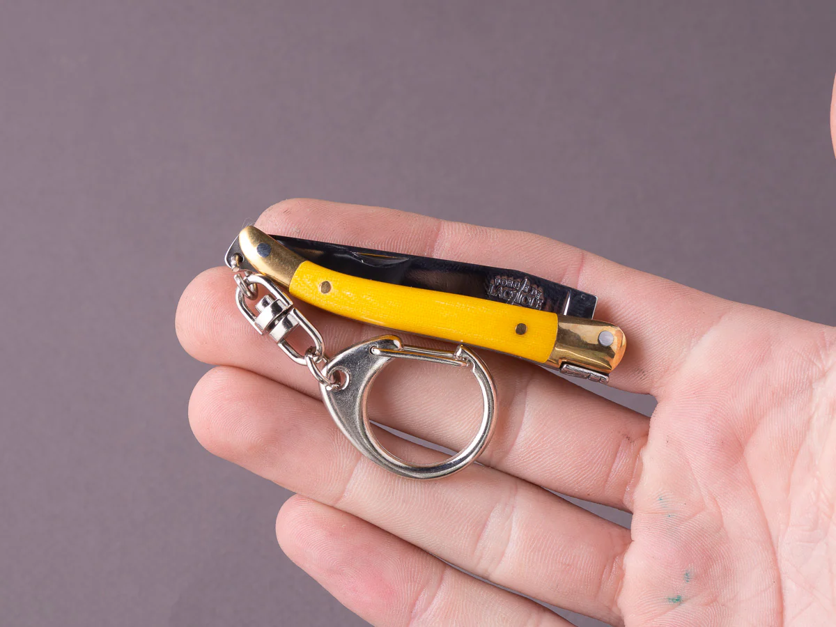 Forge de Laguiole - 70mm Folding Knife - Spring Lock - Yellow Micarta & Brass Handle - Keychain Ring - Image 5