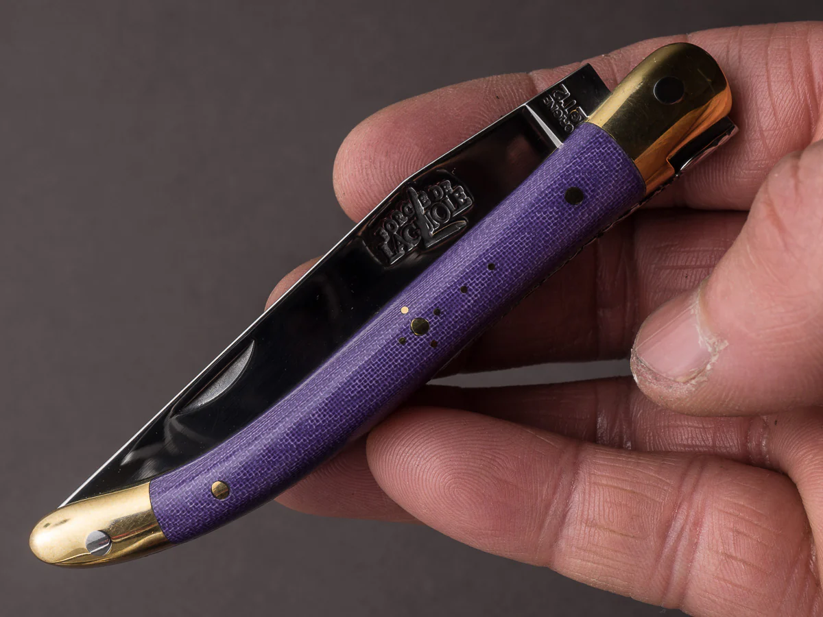 Forge de Laguiole - 90mm Folding Knife - Spring Lock - Purple Micarta & Brass Handle - Image 5
