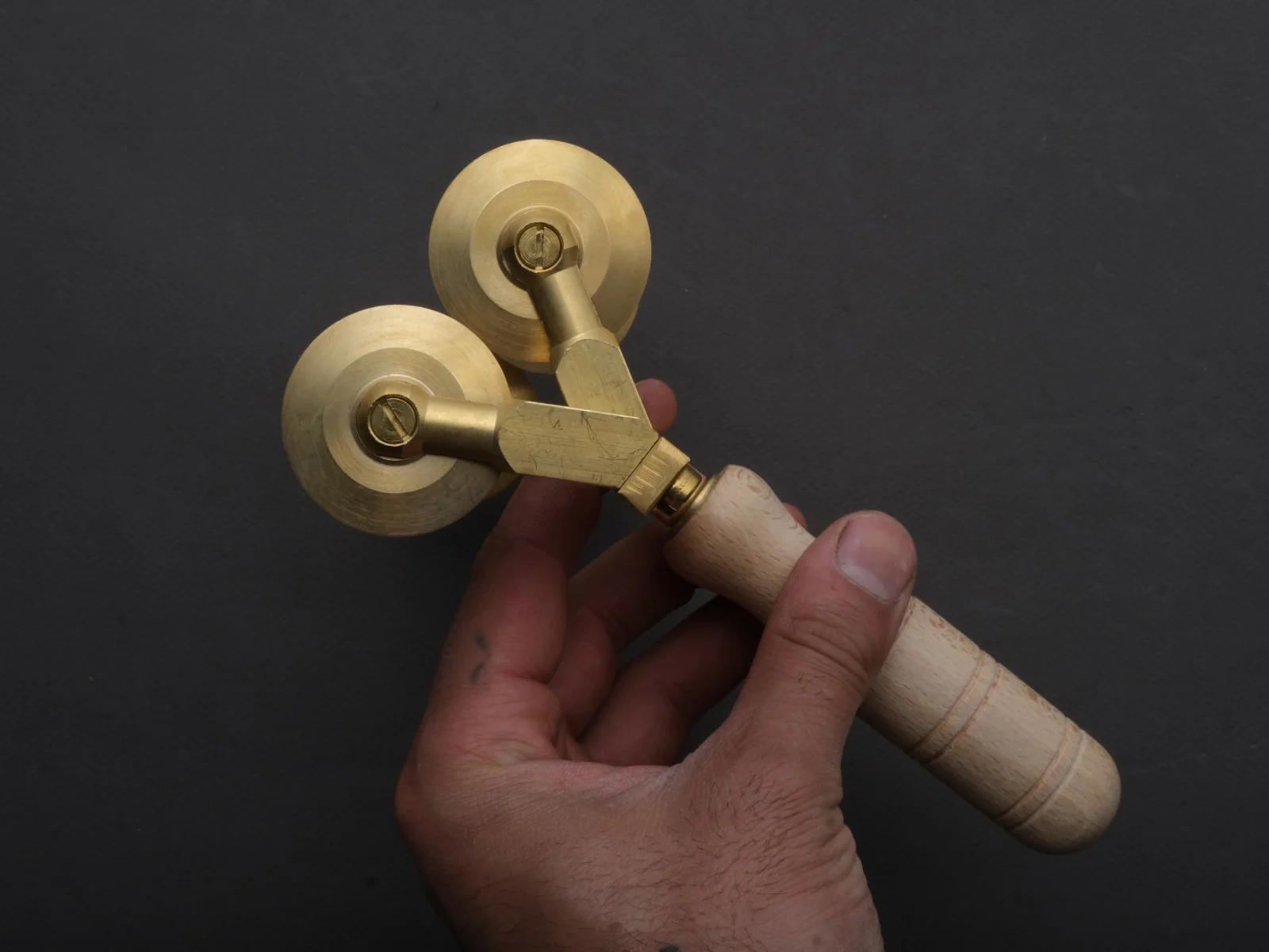 Ga.Ri. Torneria - Adjustable Brass Pasta Wheel - Smooth - Image 3