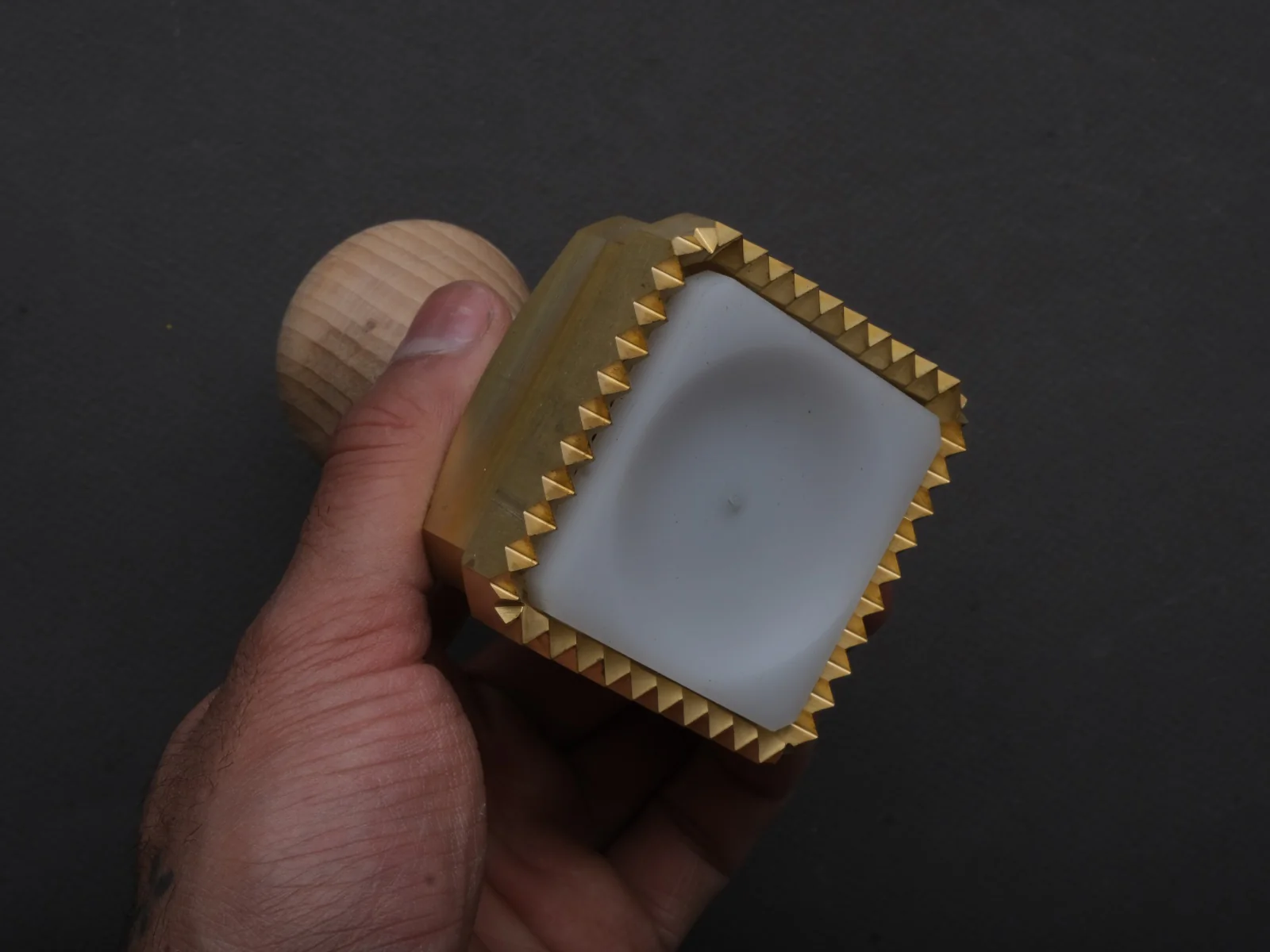 Ga.Ri. Torneria - Brass Ravioli Stamp - Fluted - Image 3