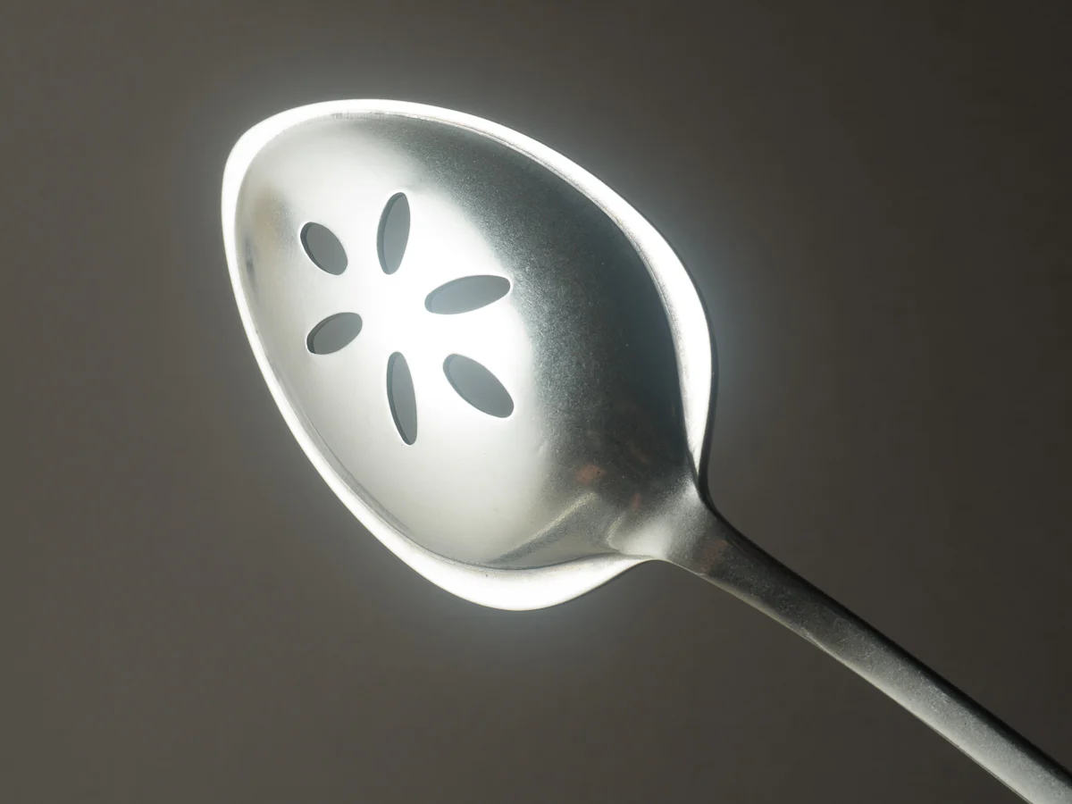 Gestura - 00 Silver - Utility Slotted Spoon - Table Spoon - Image 5