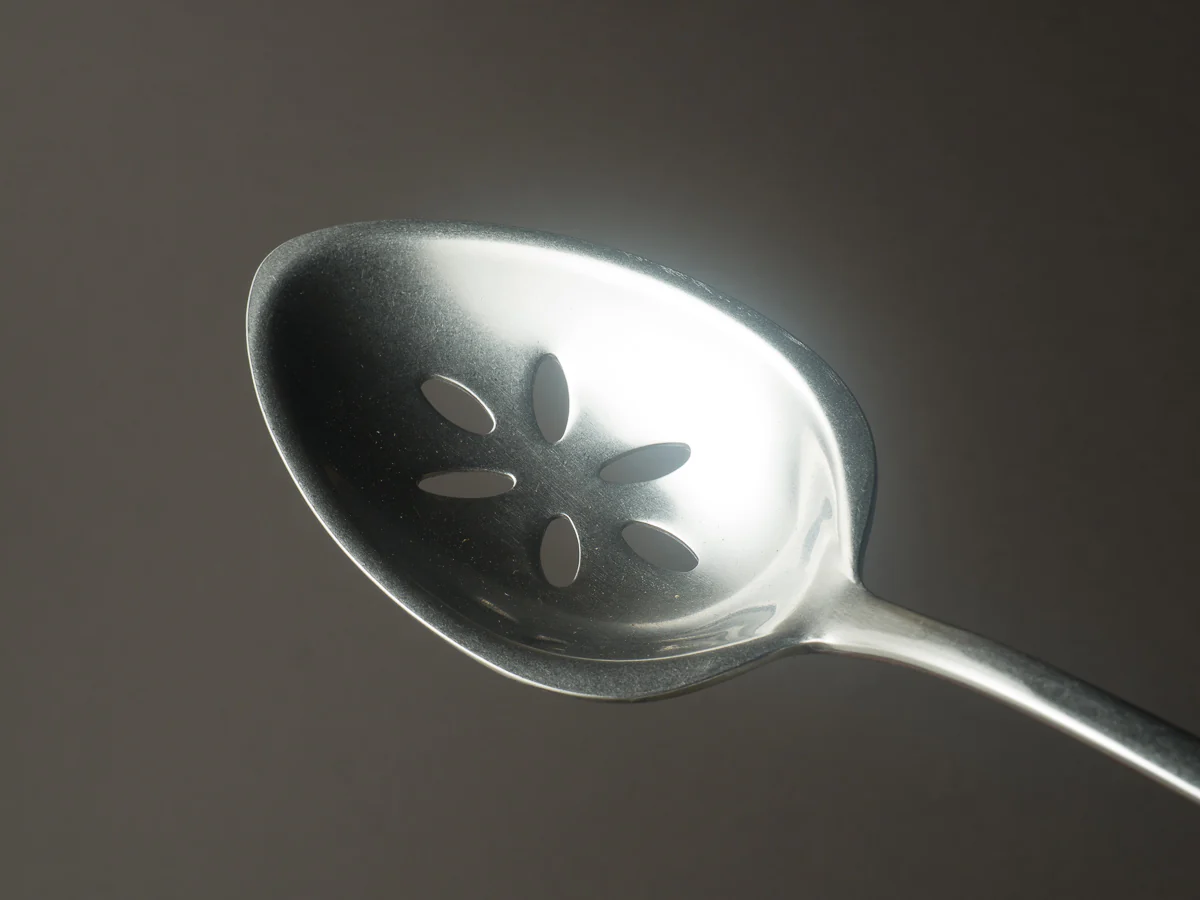 Gestura - 00 Silver - Utility Slotted Spoon - Table Spoon - Image 6