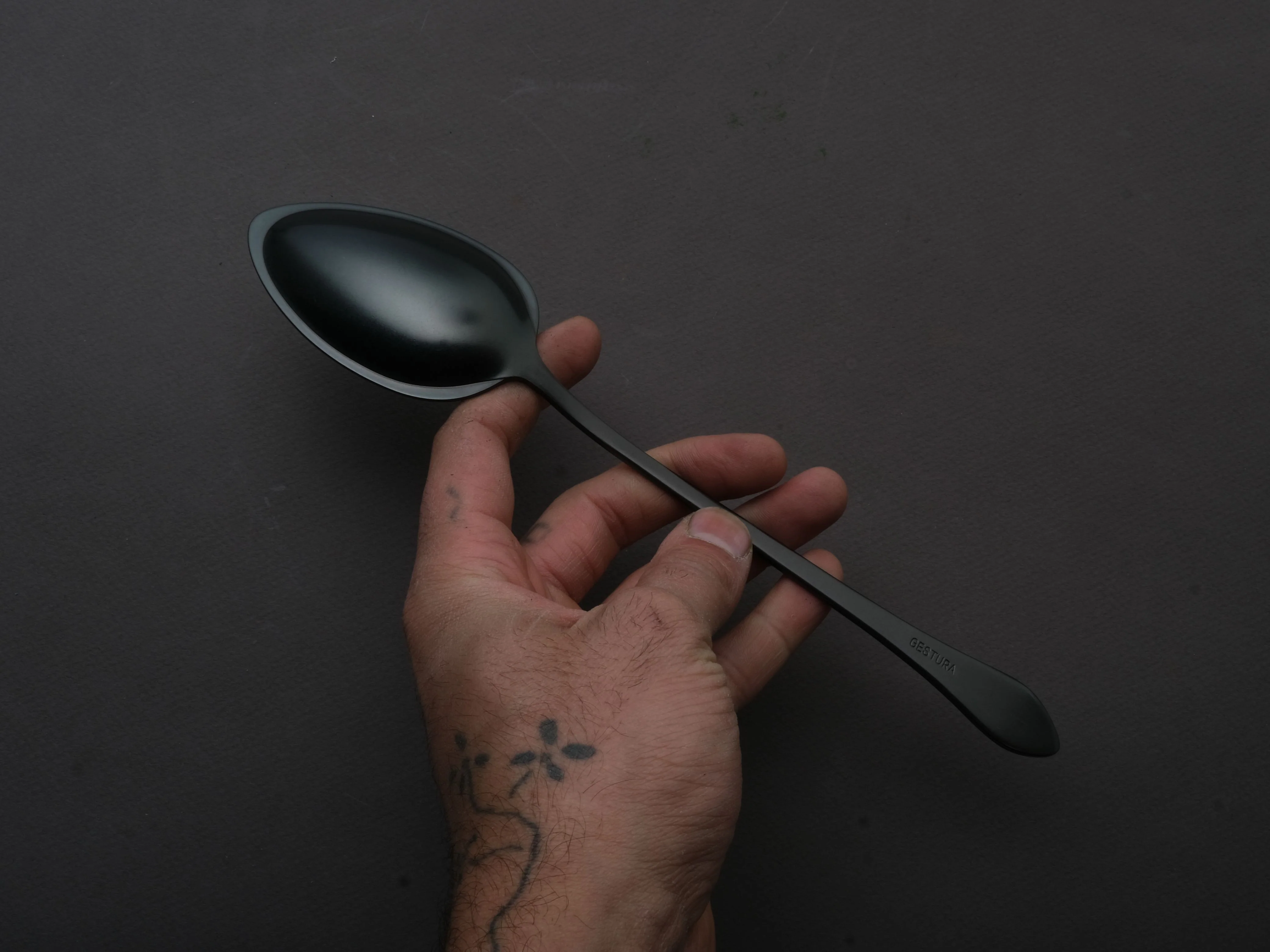 Gestura - 01 Black/Gunmetal - Utility Spoon - Table Spoon - Image 4