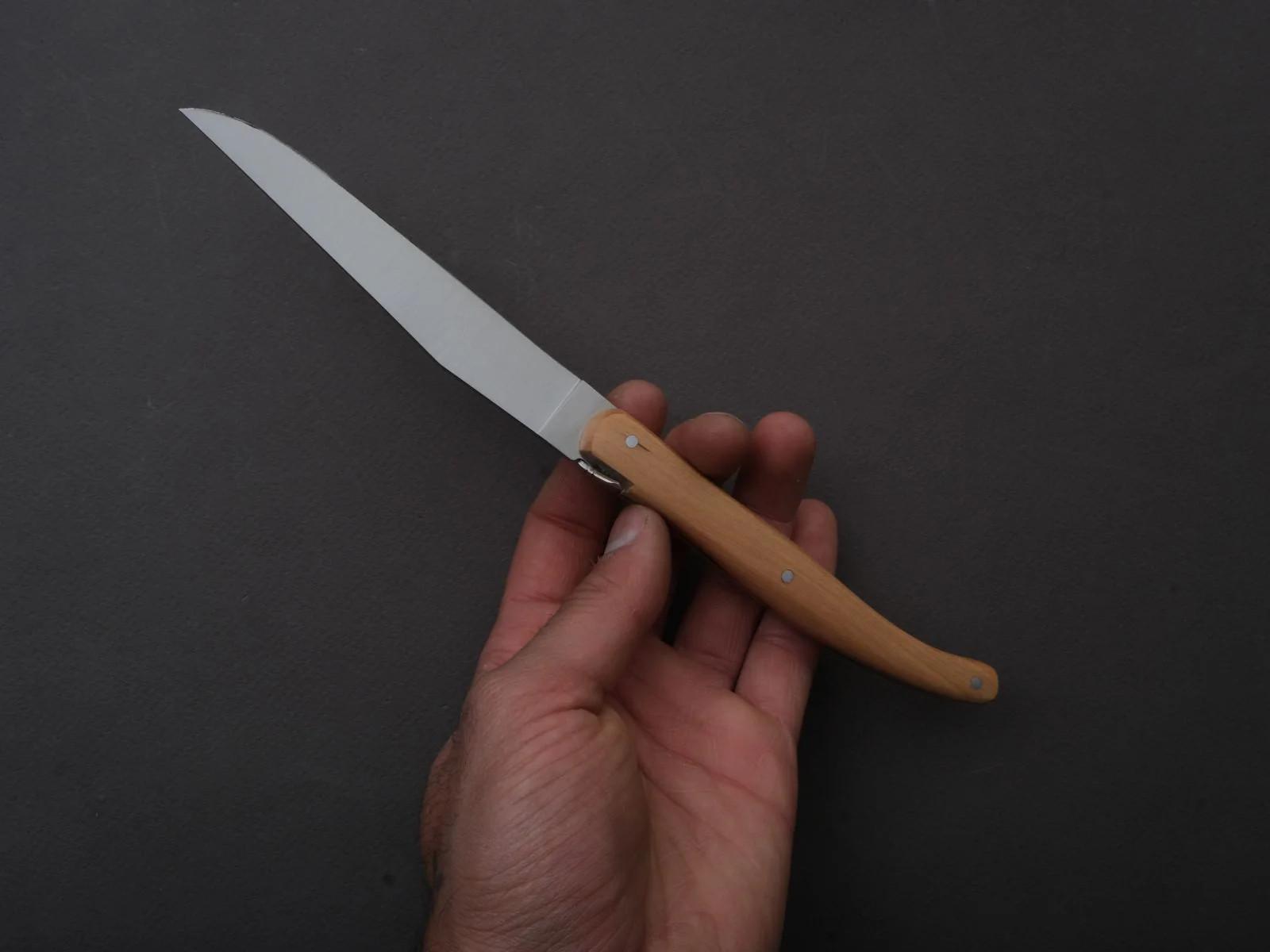 Goyon Chazeau - Laguiole Brasserie - Steak/Table Knives - Juniper Wood - Set of 6 - Image 5