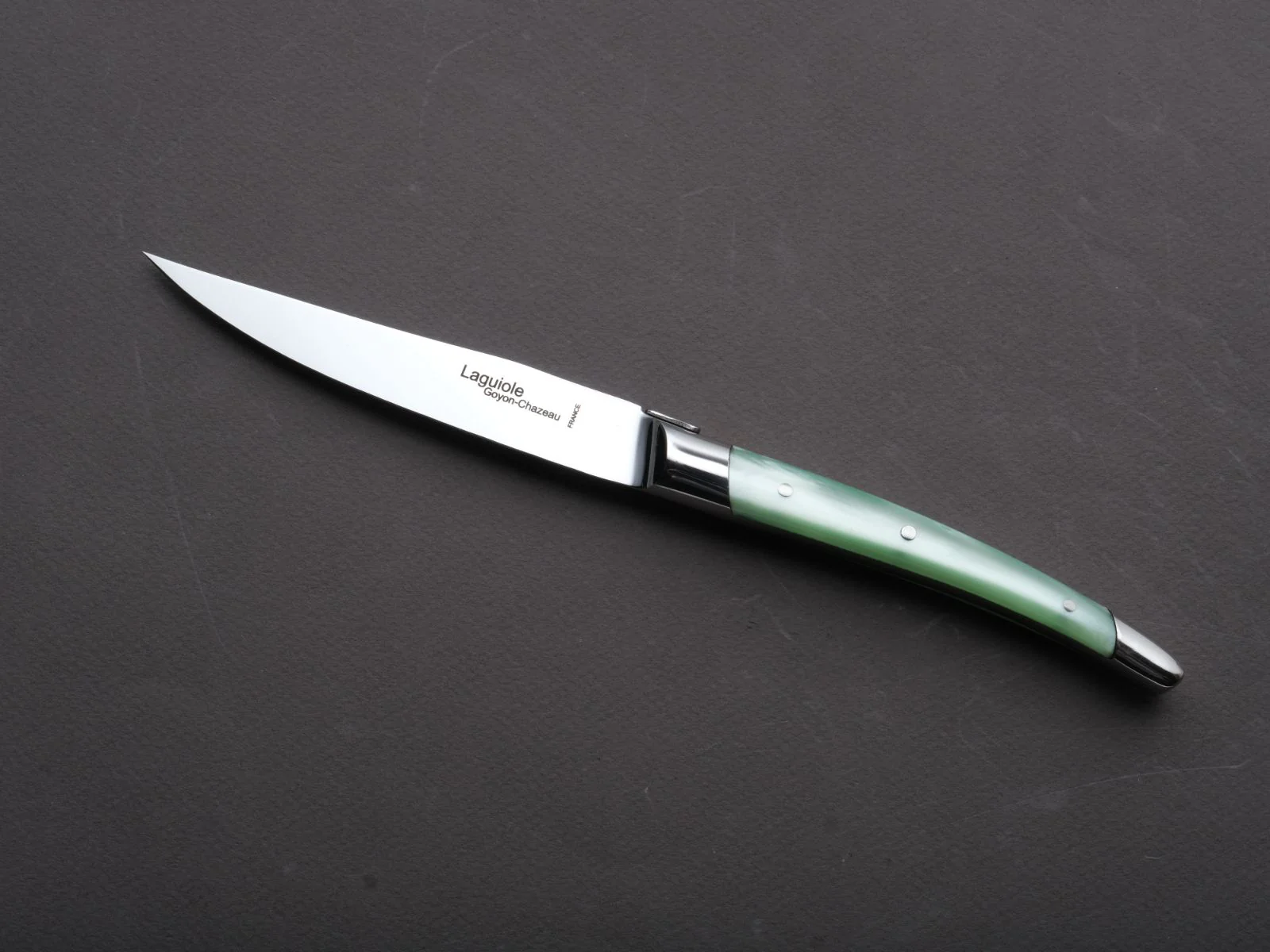 Goyon Chazeau - Steak/Table Knives - Laguiole Klasse G - Pearly Anise Green Acrylic Handle  - Set of 6