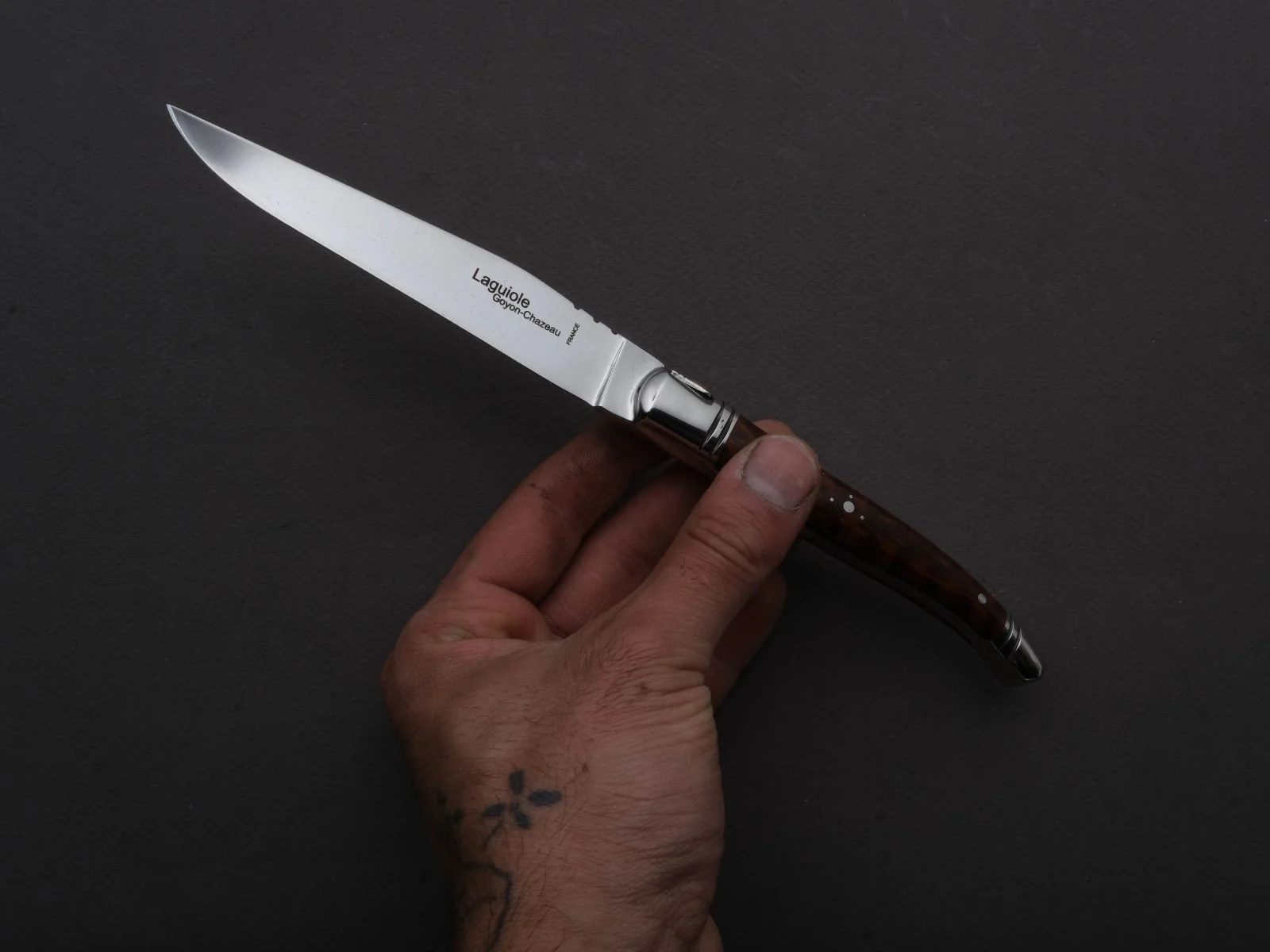 Goyon Chazeau - Steak/Table Knives - Laguiole Prestige - Snakewood Handles - Set of 6 - Image 4