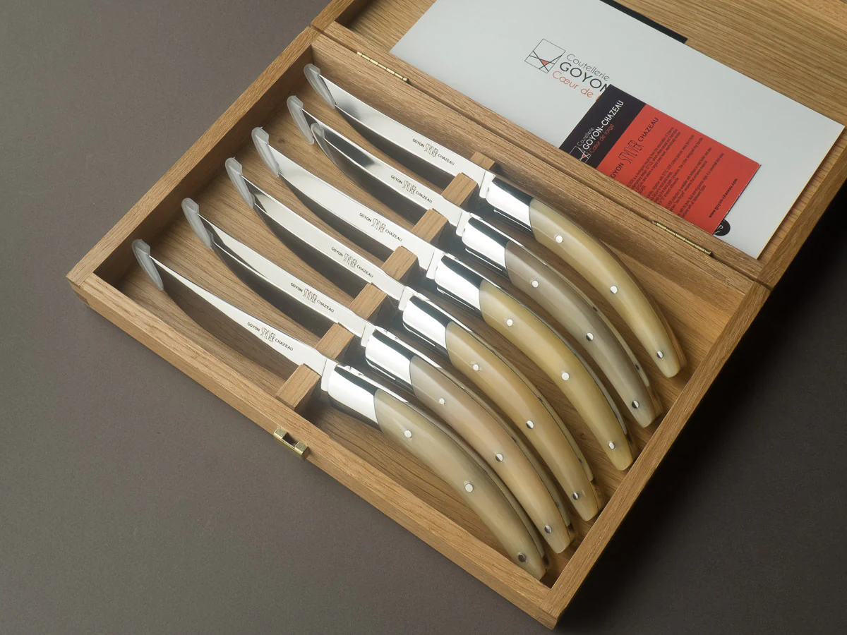 Goyon-Chazeau - Styl'ver Avantage - Steak/Table Knives - Blond Horn Handle - Set of 6 - Image 8