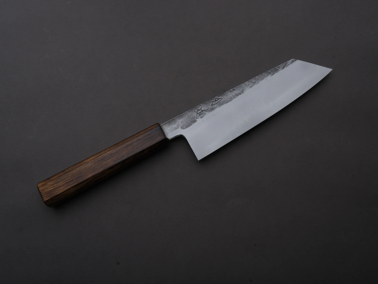 HADO - Kirisame - White #1 Stainless Clad - Nashiji - Bunka - 180mm - Scorched Oak Handle