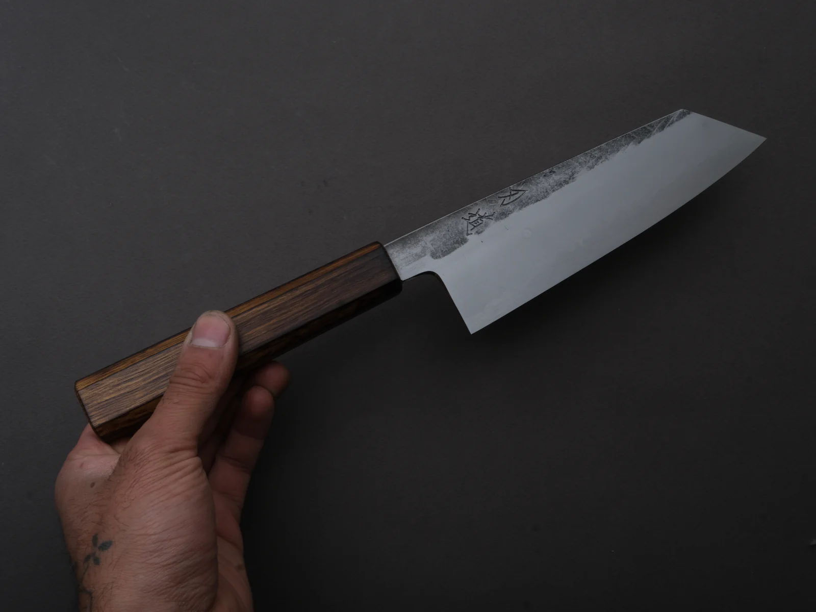 HADO - Kirisame - White #1 Stainless Clad - Nashiji - Bunka - 180mm - Scorched Oak Handle - Image 3