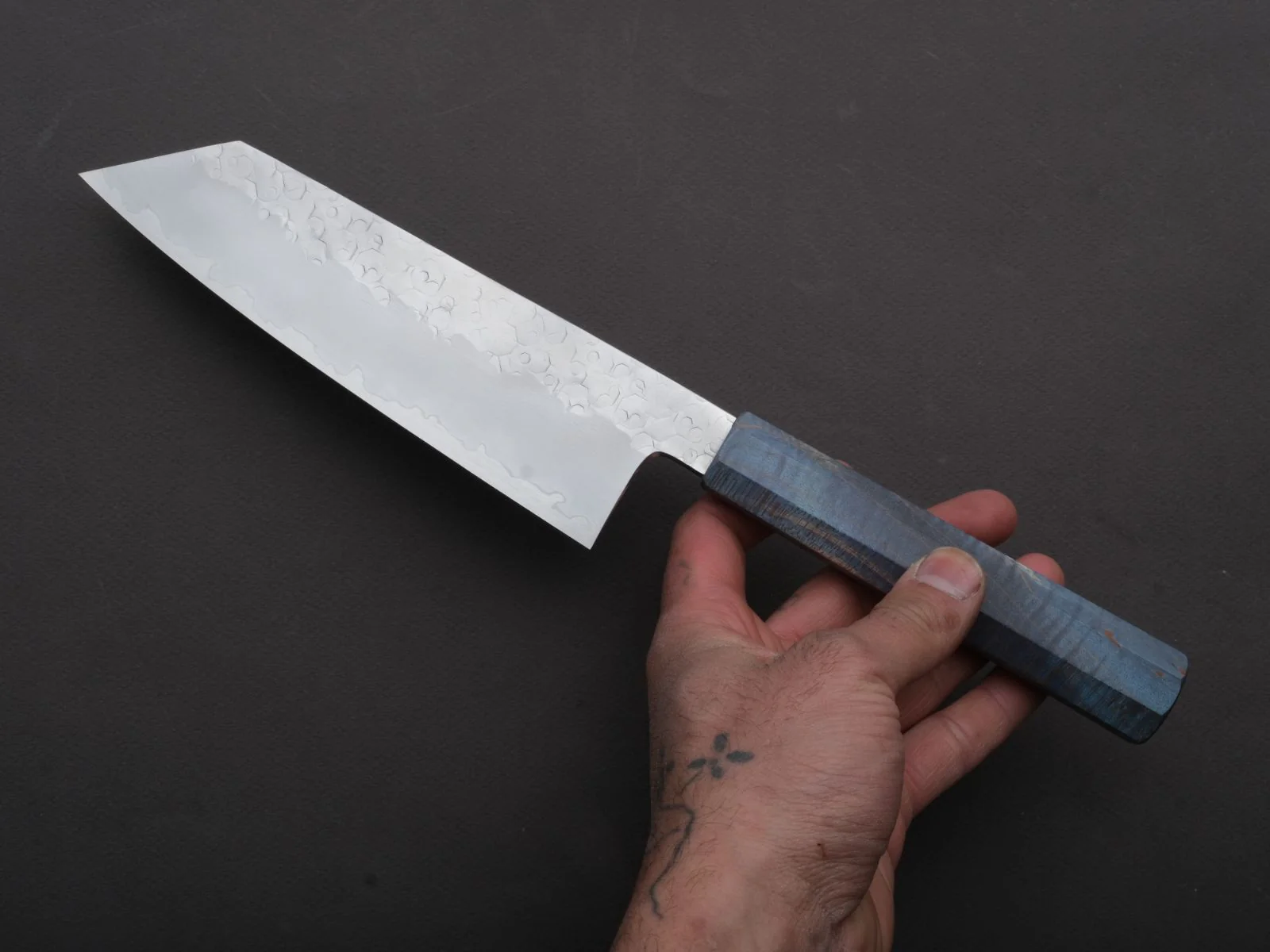 HADO - Shiosai - SG2 - Tsuchime - Bunka - 180mm - Blue Stabilized Wood Handle - Image 4