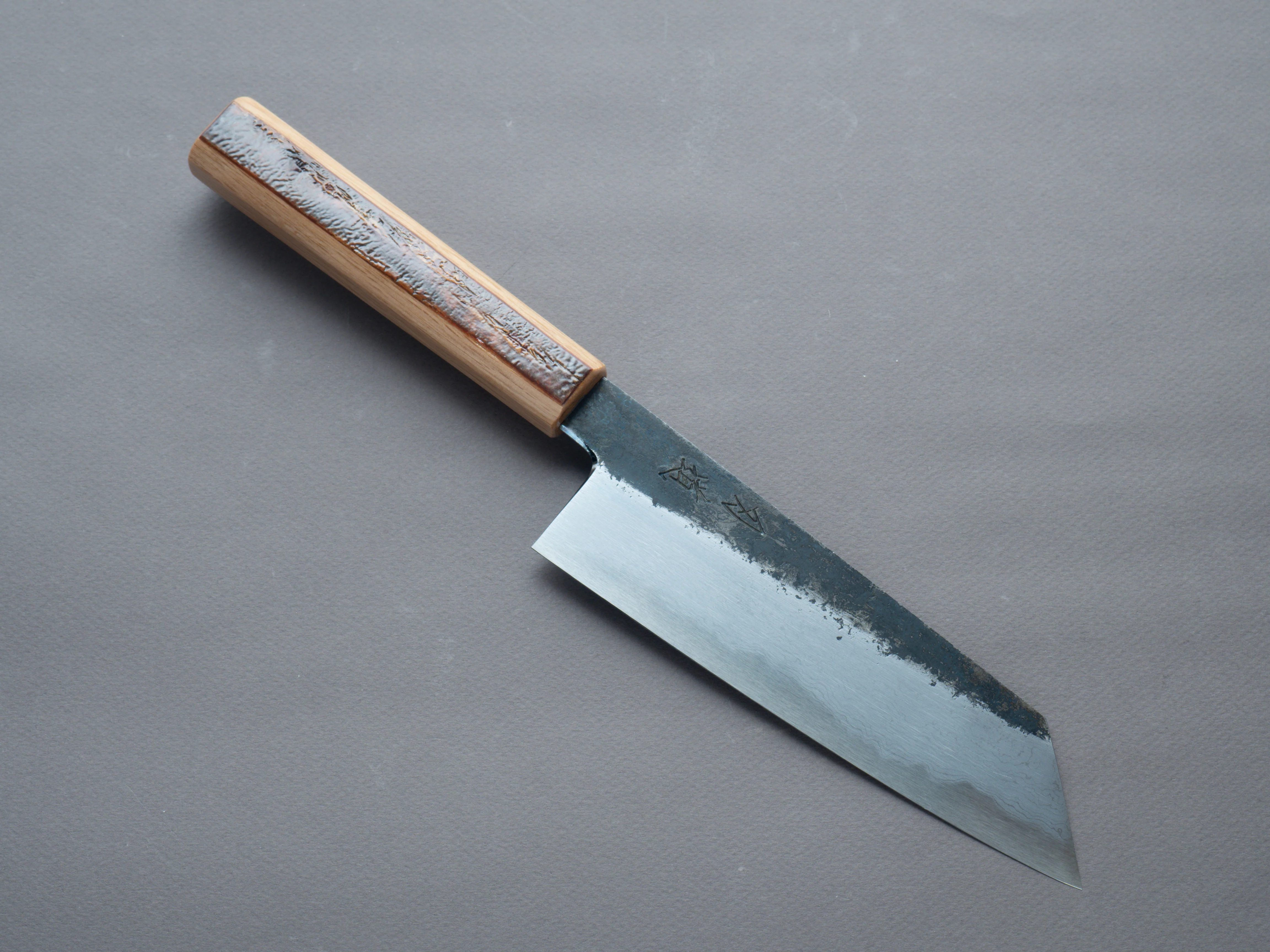 HADO - Sumi - Blue #1 - Damascus Kurouchi - 180mm Bunka - Oak and Cherry Bark Handle
