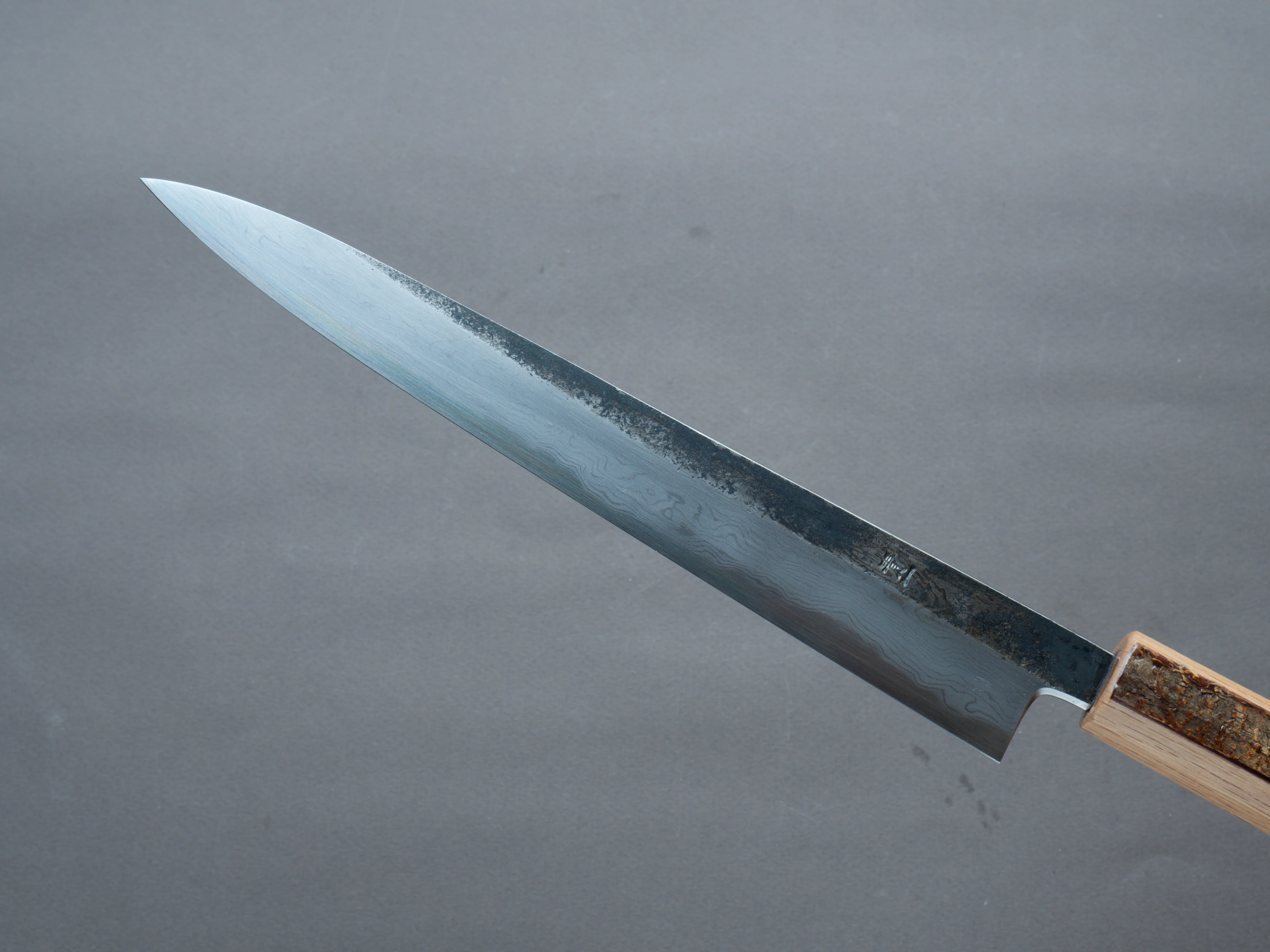 HADO - Sumi - Blue #1 - Damascus Kurouchi - Sujihiki - 240mm - Oak and Cherry Bark Handle - Image 3
