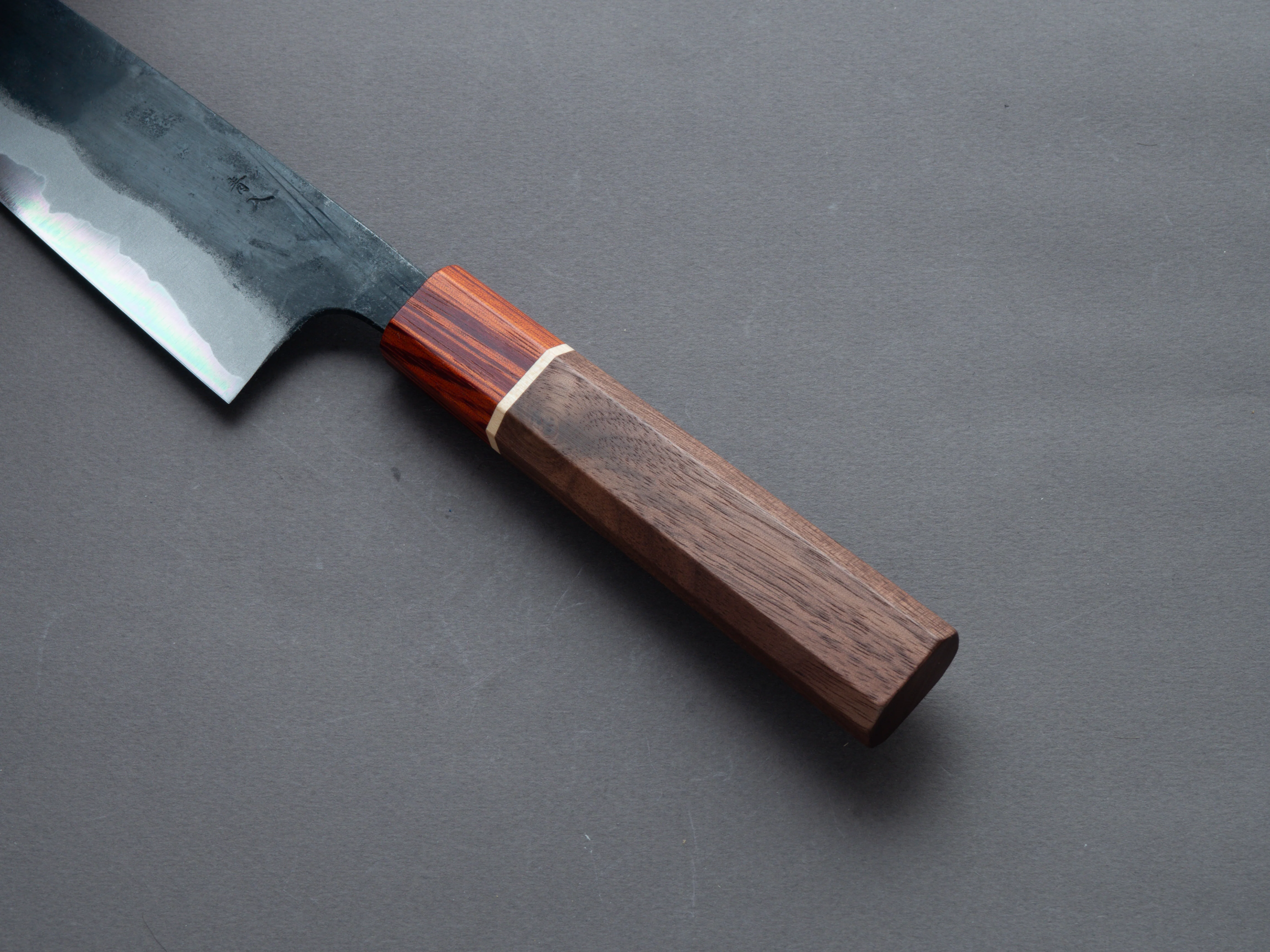 Hitohira - Tosa - Kurouchi - Blue #2 - 170mm Santoku - Walnut Handle (Rengas Ferrule) - Image 5
