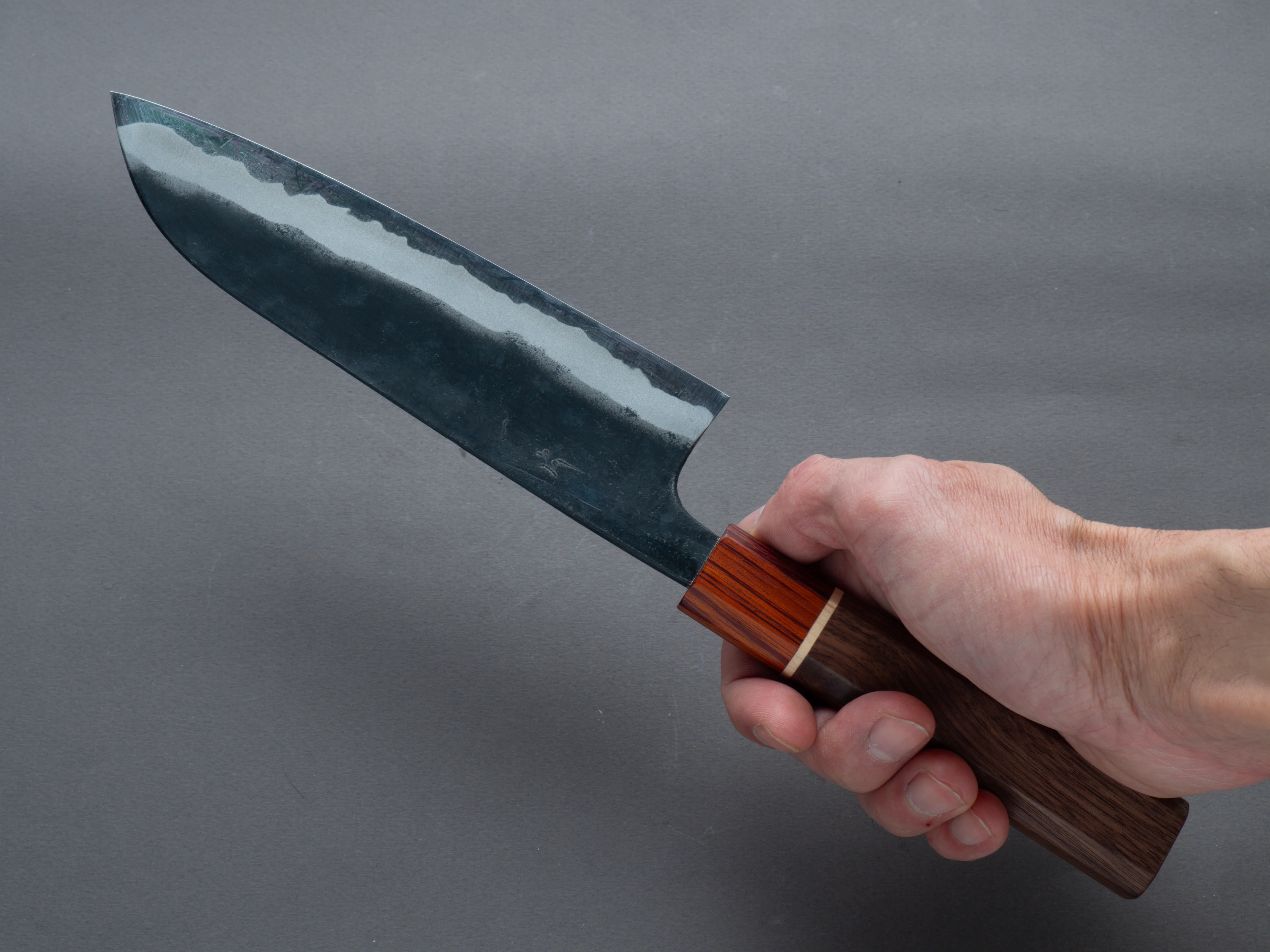 Hitohira - Tosa - Kurouchi - Blue #2 - 170mm Santoku - Walnut Handle (Rengas Ferrule) - Image 7