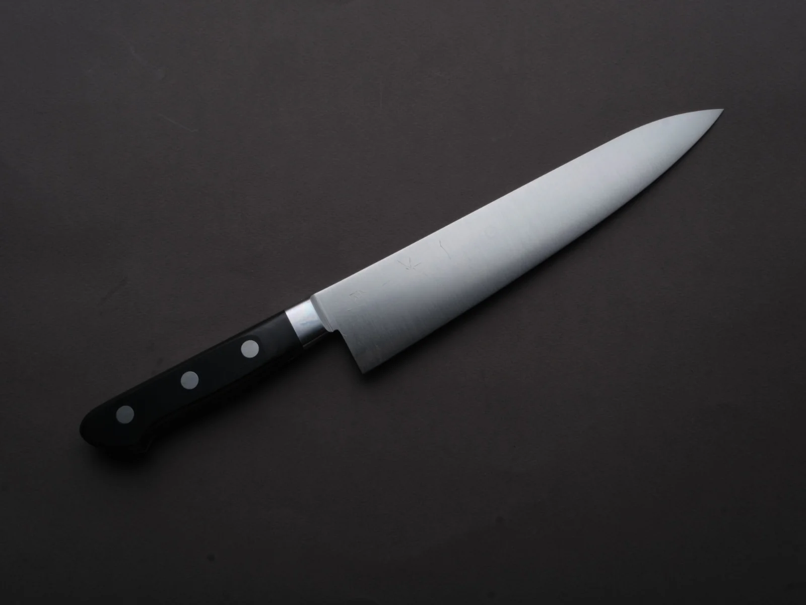 Hitohira - AH - Hagane - Gyuto - 210mm - Pakka Handle