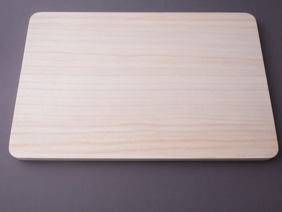 Hitohira - Cutting Board - Kiri Wood - Medium - Image 2