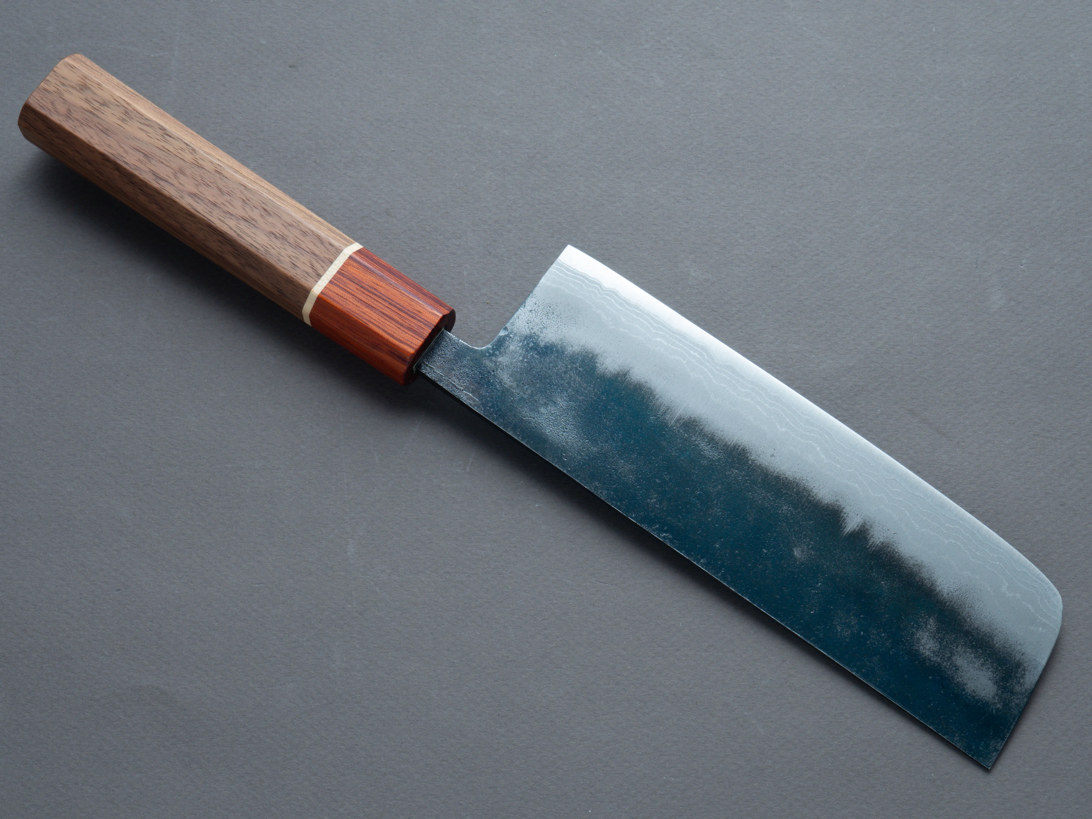 Hitohira - Echizen NB - White #2 - Kurouchi Damascus - Nakiri - 165mm - Walnut Handle (Rengas Ferrule) - Image 2