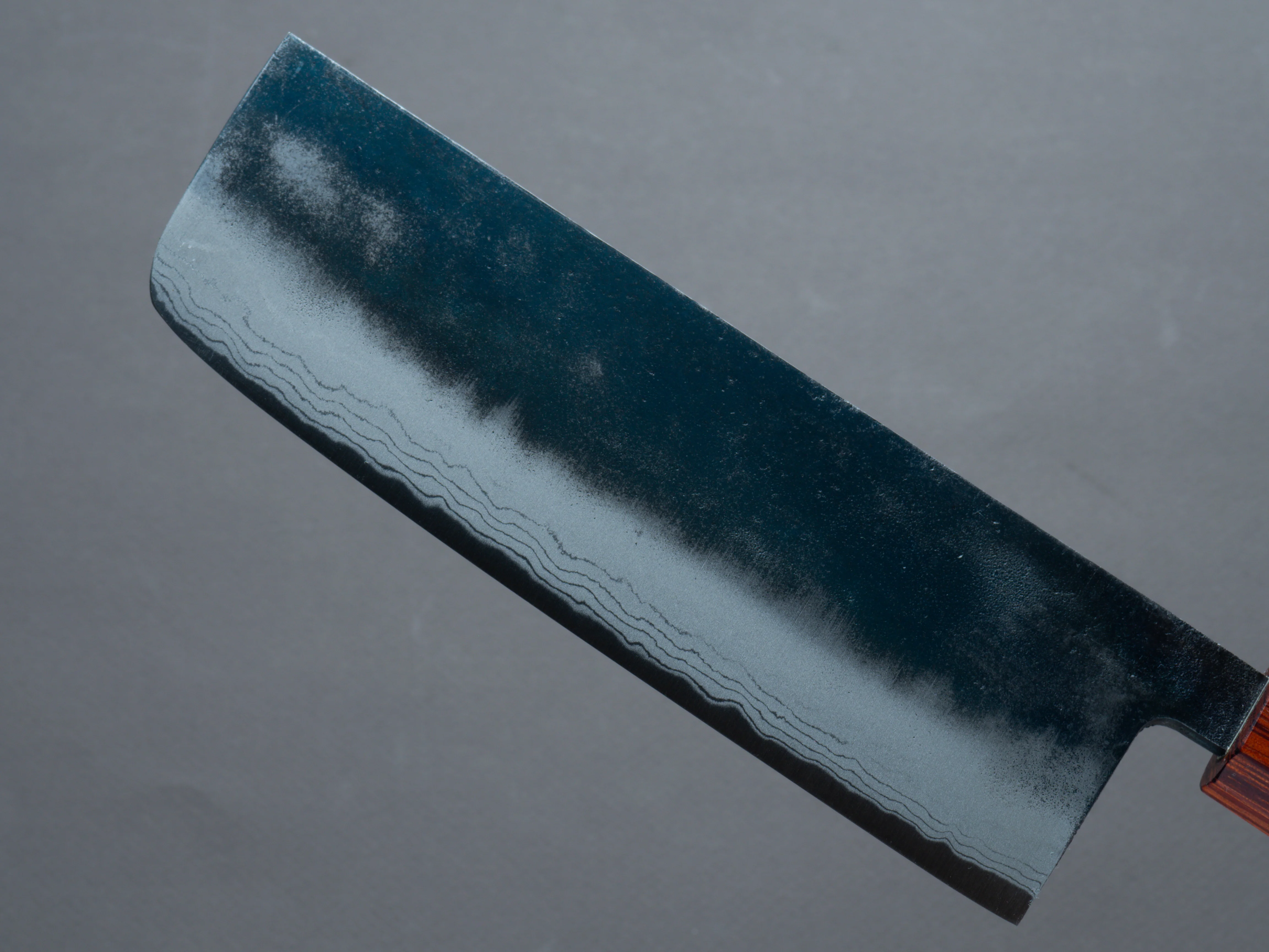Hitohira - Echizen NB - White #2 - Kurouchi Damascus - Nakiri - 165mm - Walnut Handle (Rengas Ferrule) - Image 3