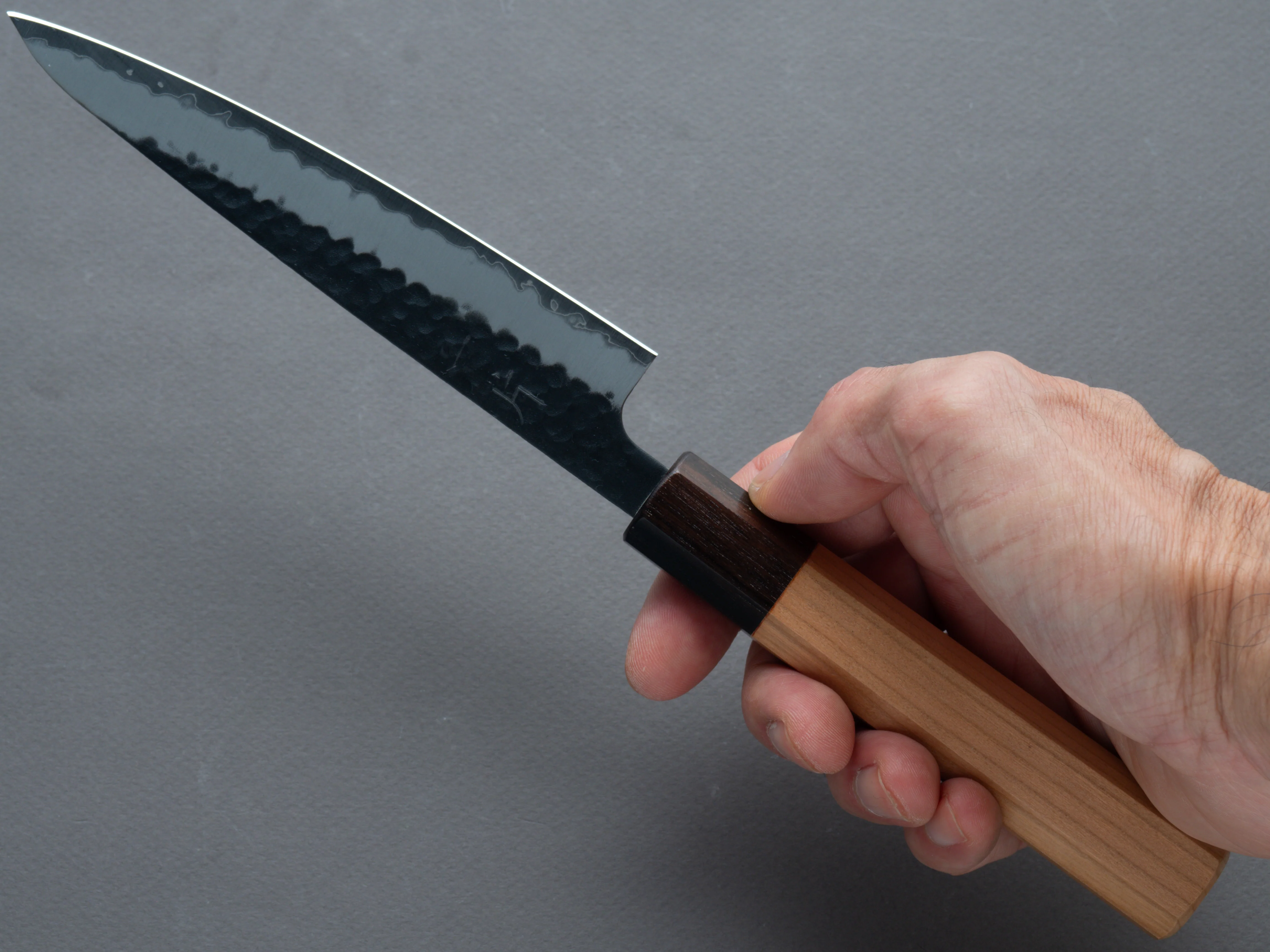 Hitohira - Futana - Blue Super - Kurouchi Tsuchime - Petty 135mm - Cherrywood Handle - Image 7