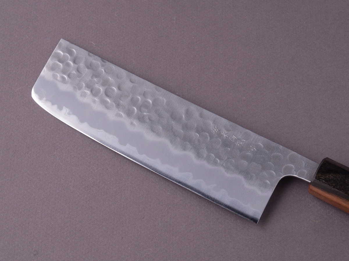 Hitohira - Futana - White #2 Stainless Clad - Migaki Tsuchime - 165mm Nakiri - Cherry Handle - Image 4