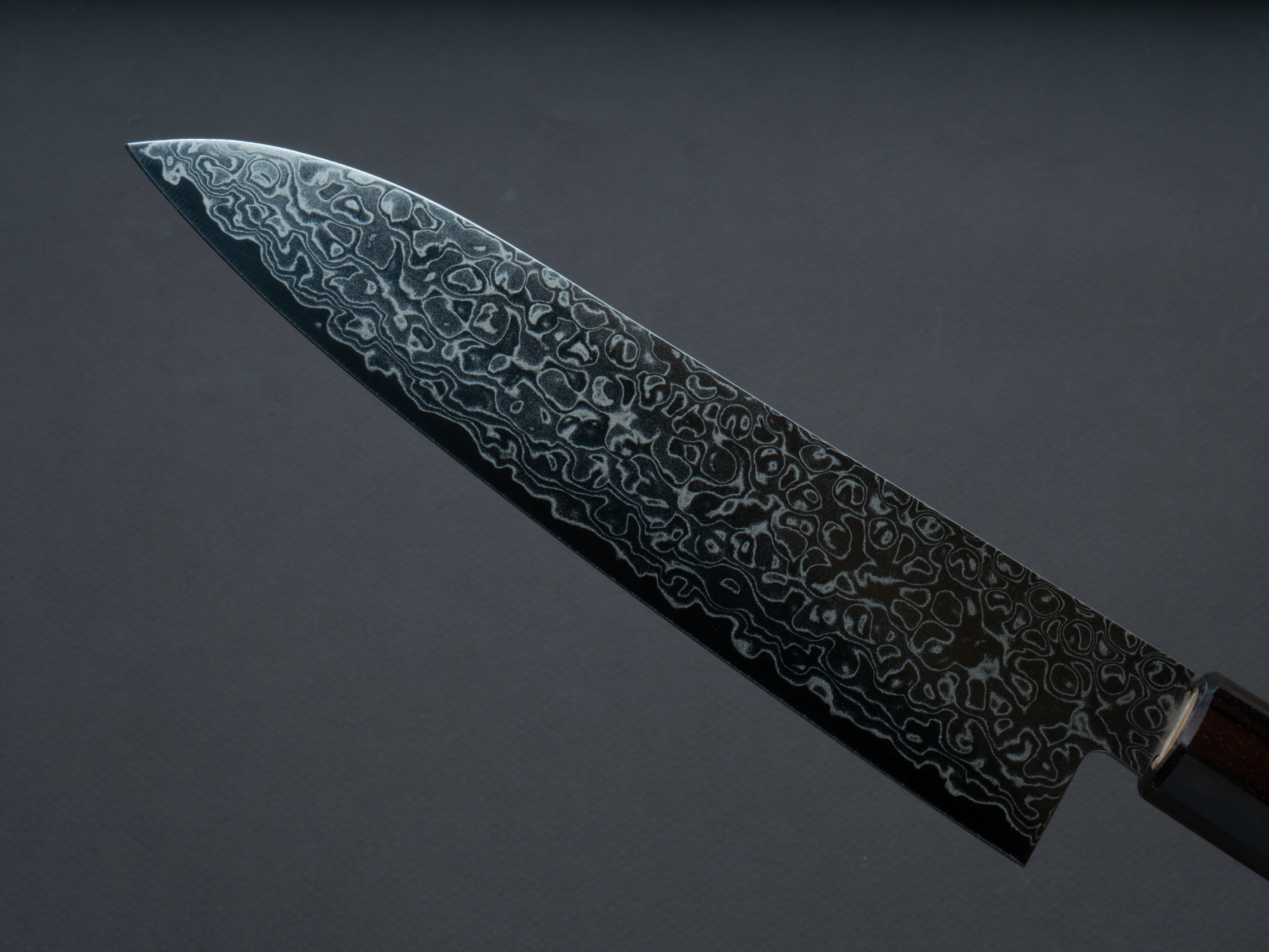 Hitohira - HG - Damascus - Santoku - 185mm - Cherry Wood Handle - Image 3