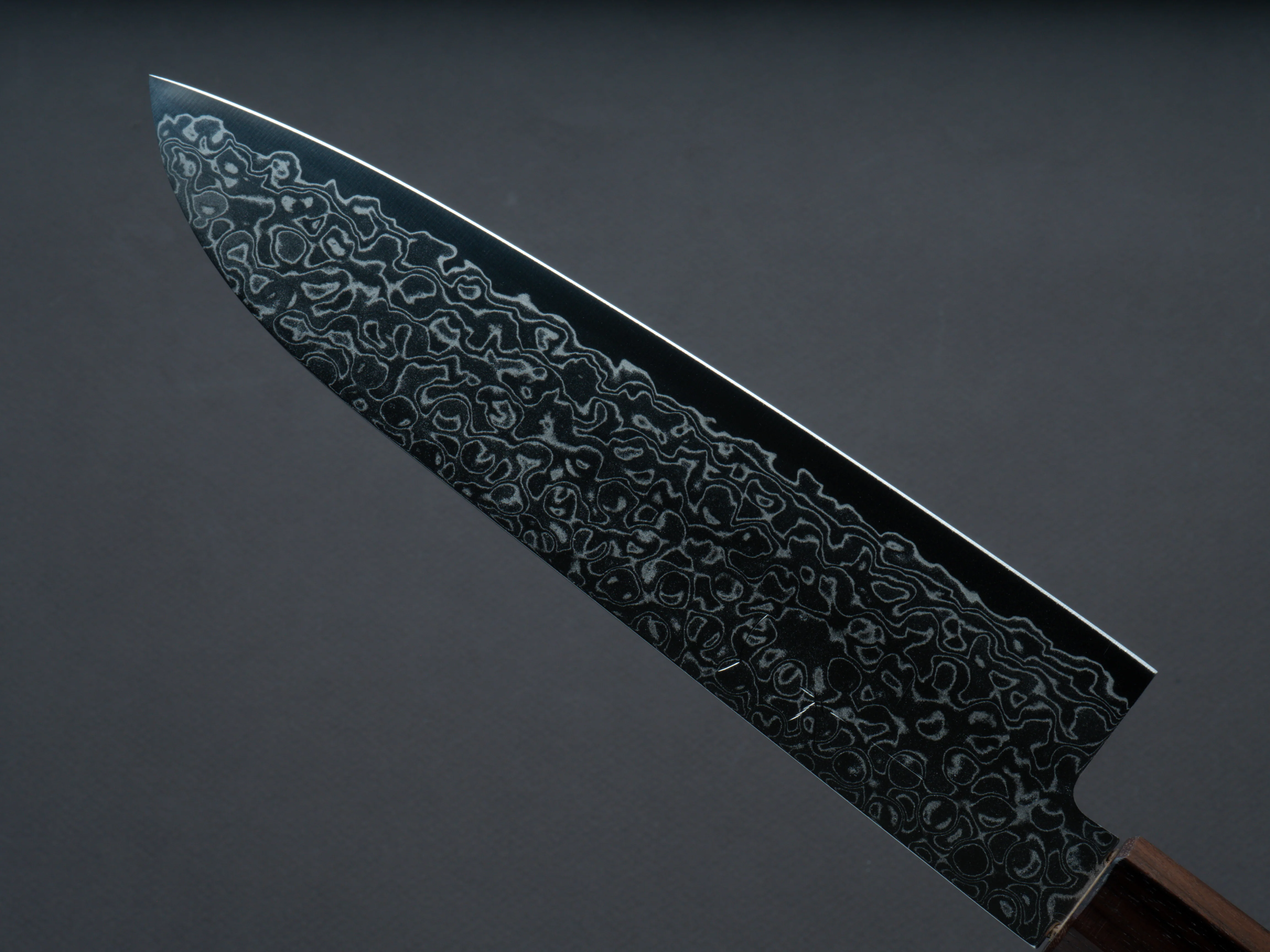Hitohira - HG - Damascus - Santoku - 185mm - Cherry Wood Handle - Image 4