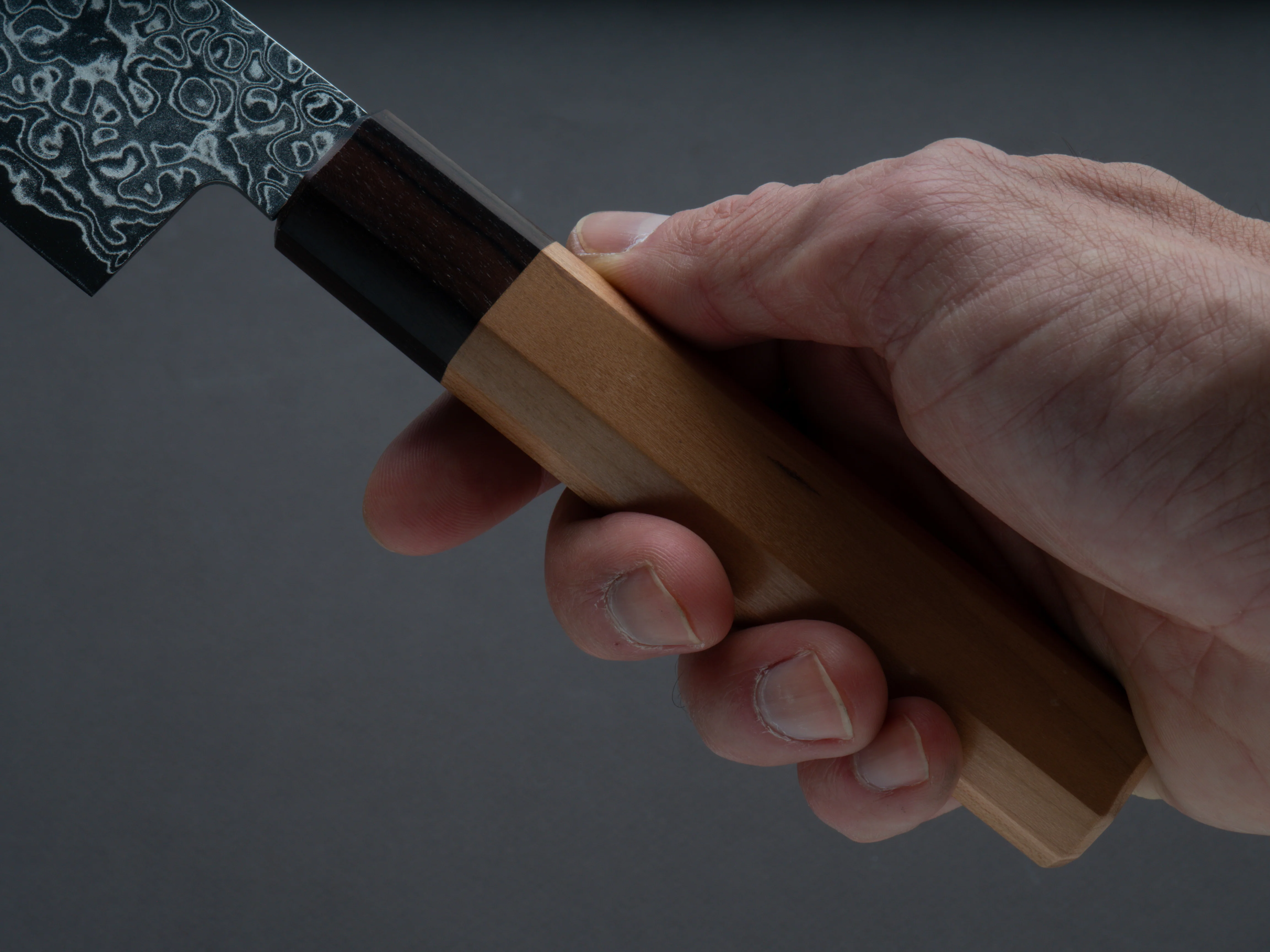 Hitohira - HG - Damascus - Santoku - 185mm - Cherry Wood Handle - Image 5
