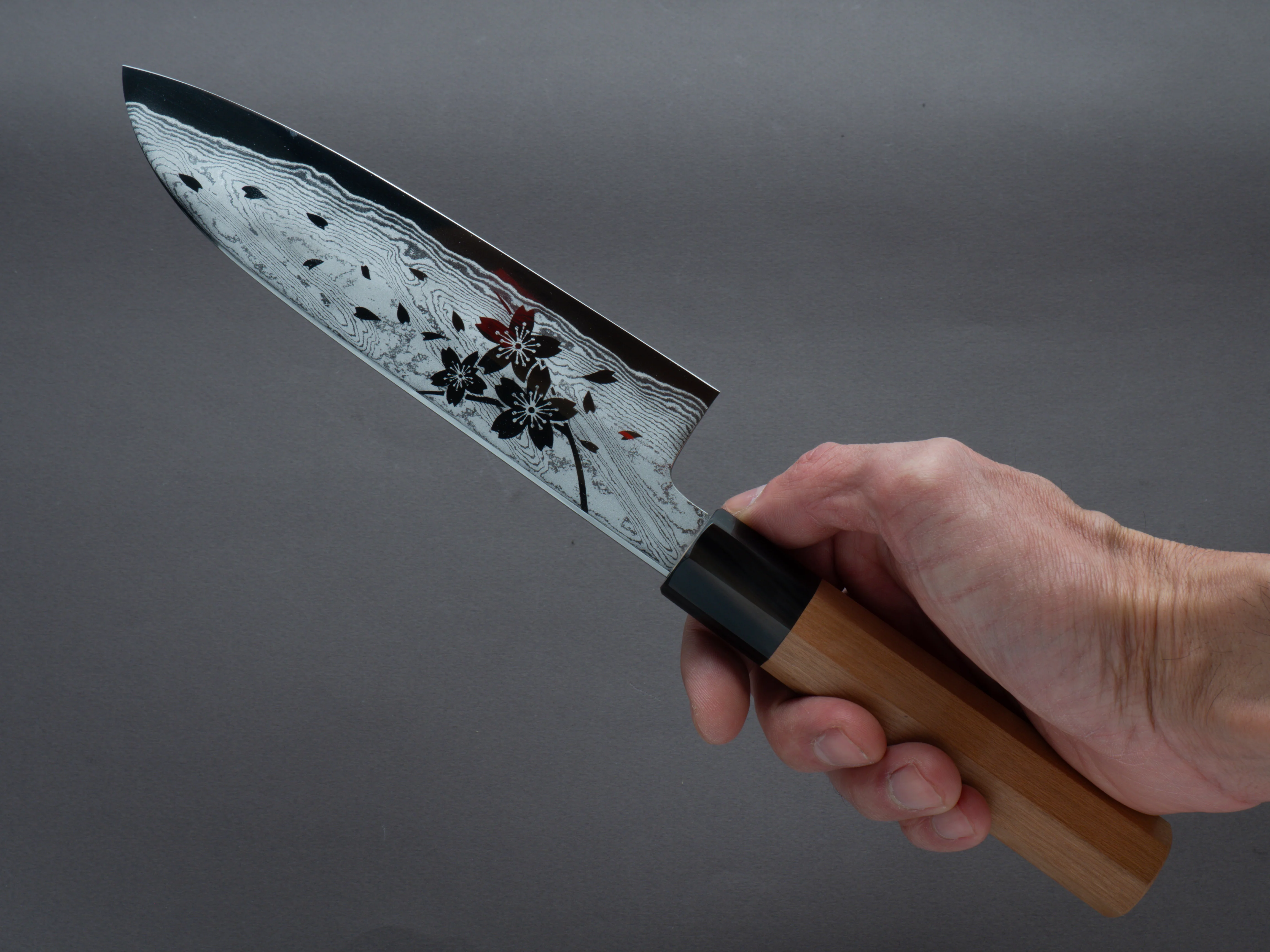 Hitohira - Kikuchiyo x Rou - VG10 - Sakura Damascus - 165mm Santoku - Sakura Handle - Image 7