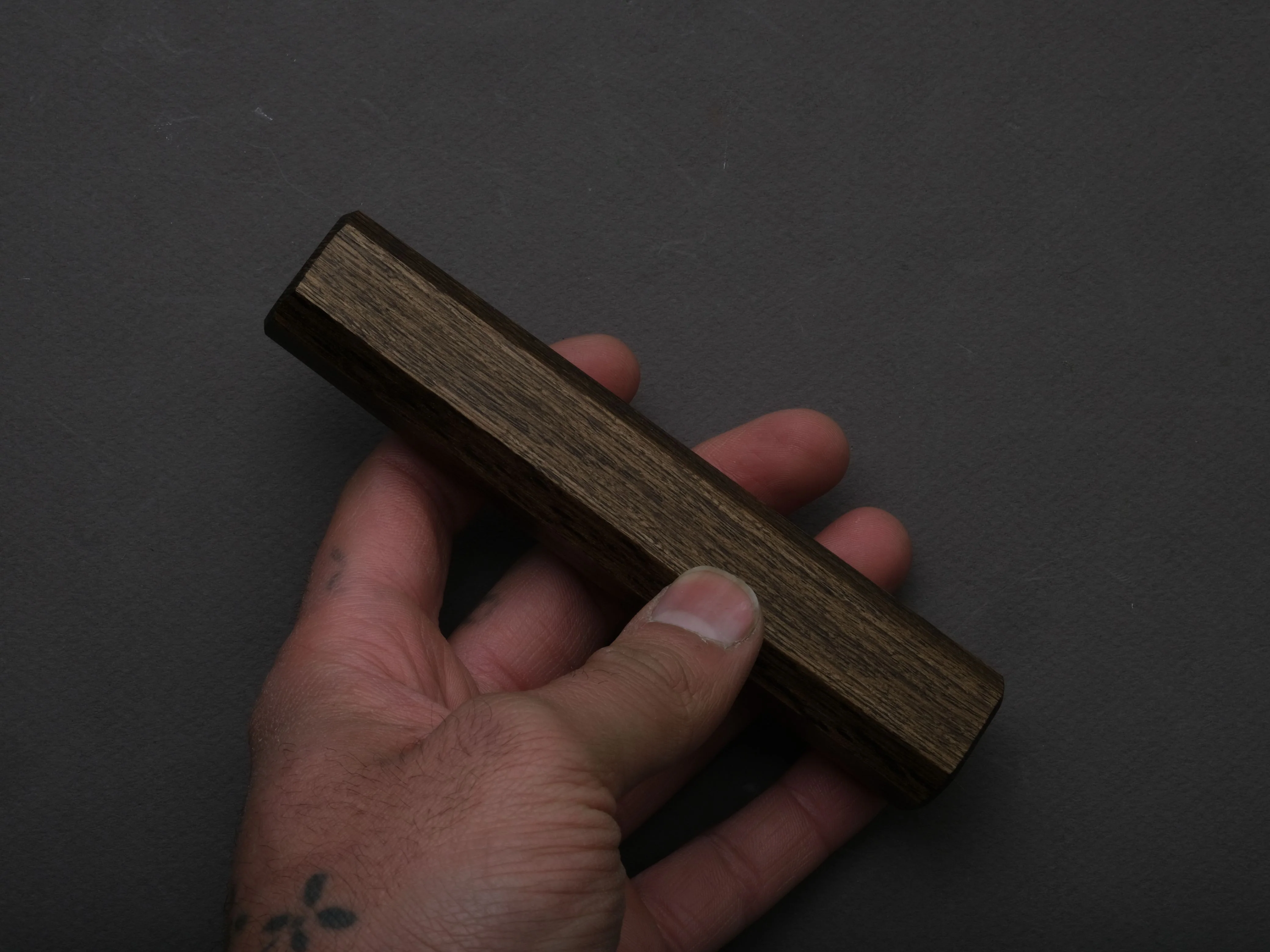 Hitohira - KMT - Handle - Lacquered Dark Oak - 130mm - Octagonal - Image 2